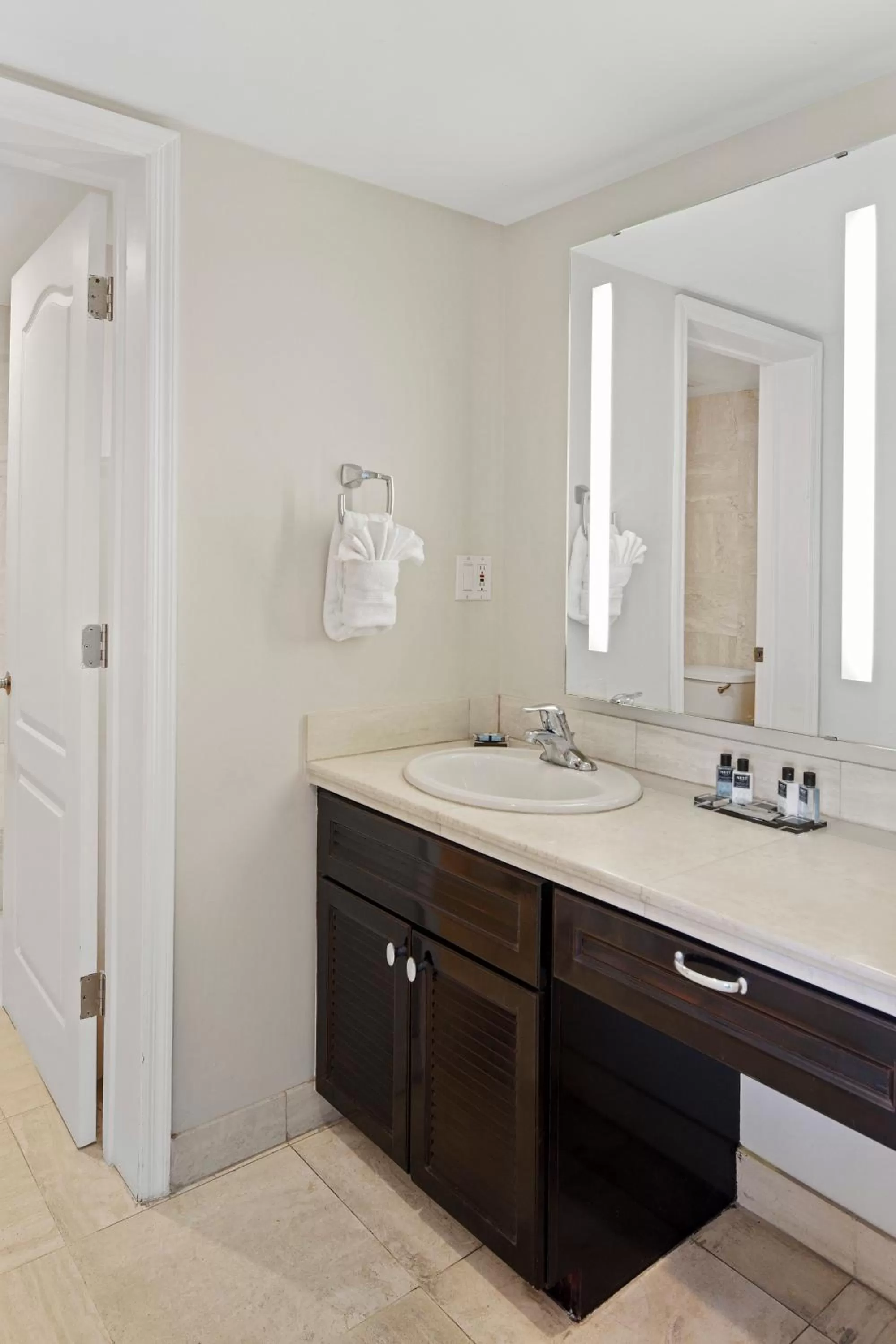 Bathroom in Reefhouse Resort and Marina
