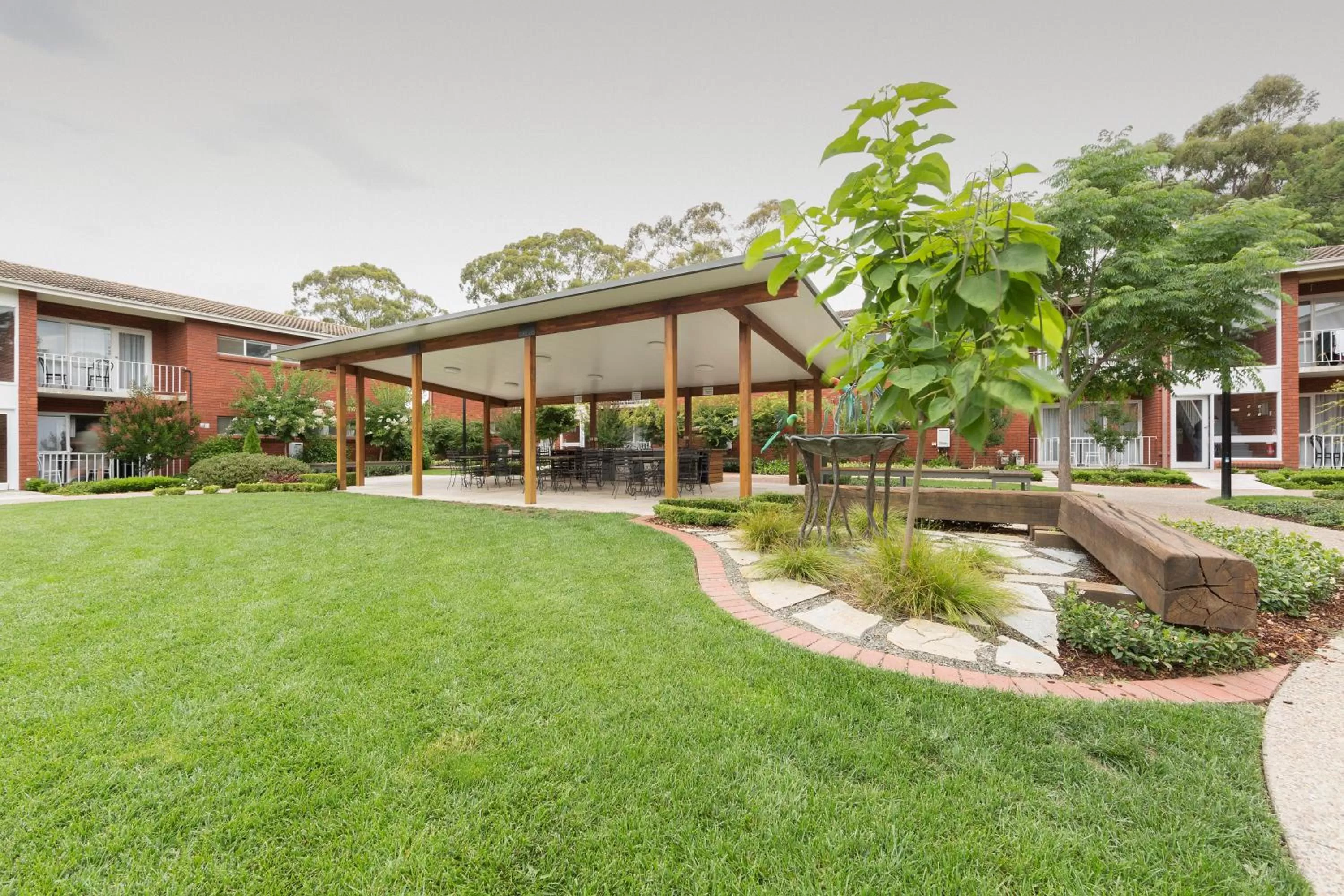 People in Forrest Hotel & Apartments