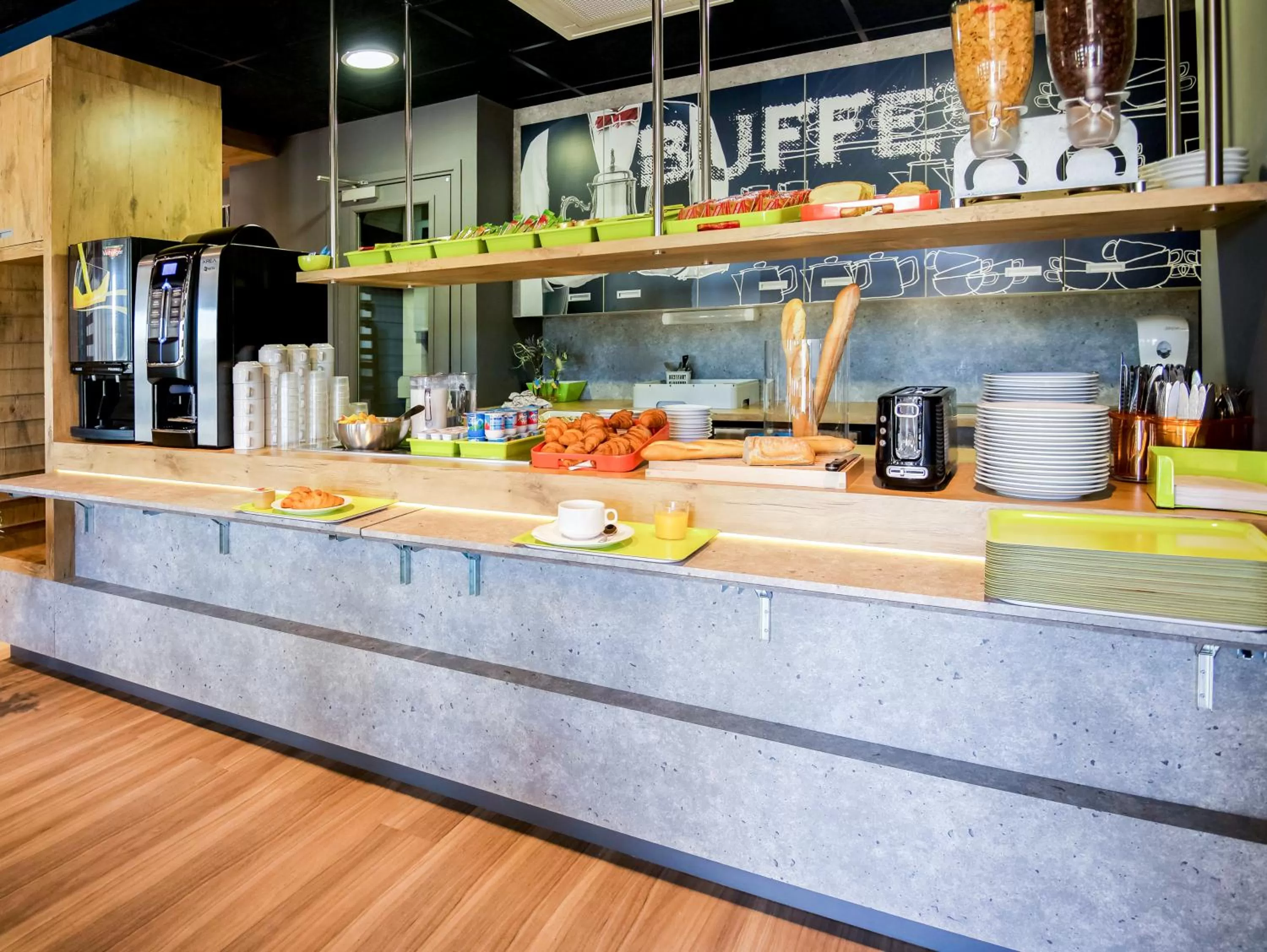 Food and drinks in Ibis Budget Porte de Camargue