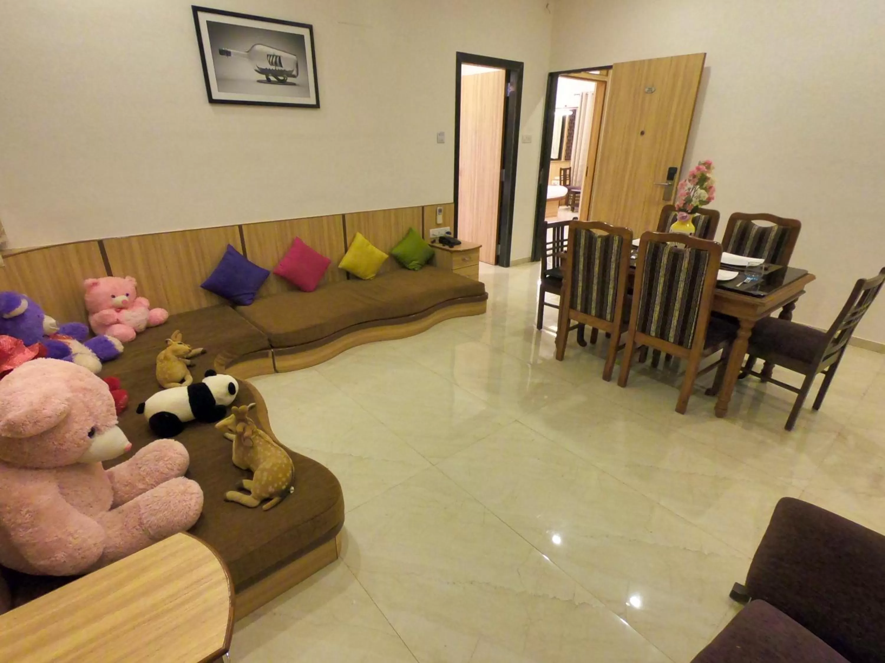 Living room in Jivanta Mahabaleshwar