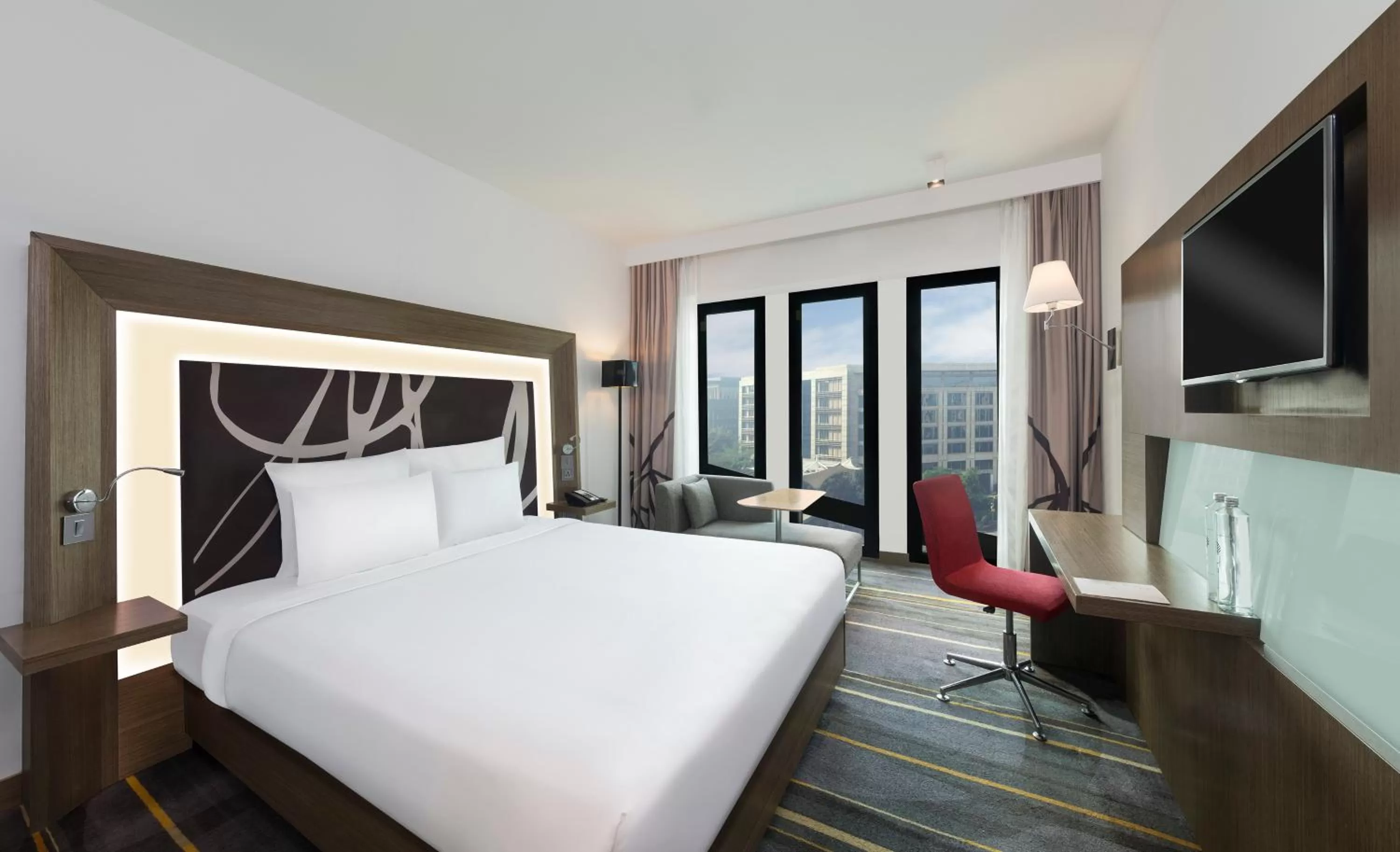 Bed in Novotel New Delhi Aerocity