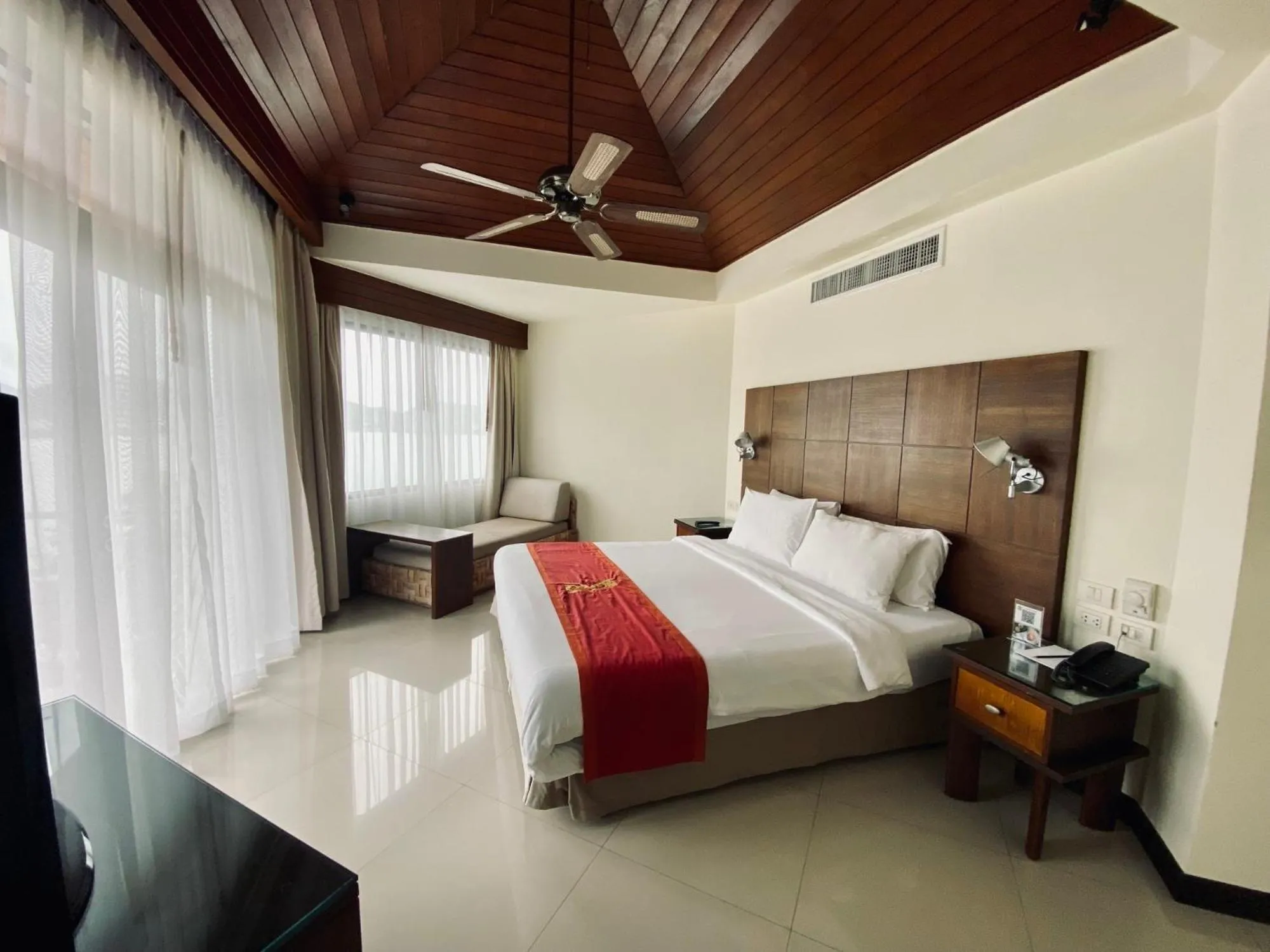 Bedroom, Bed in IndoChine Resort and Villas