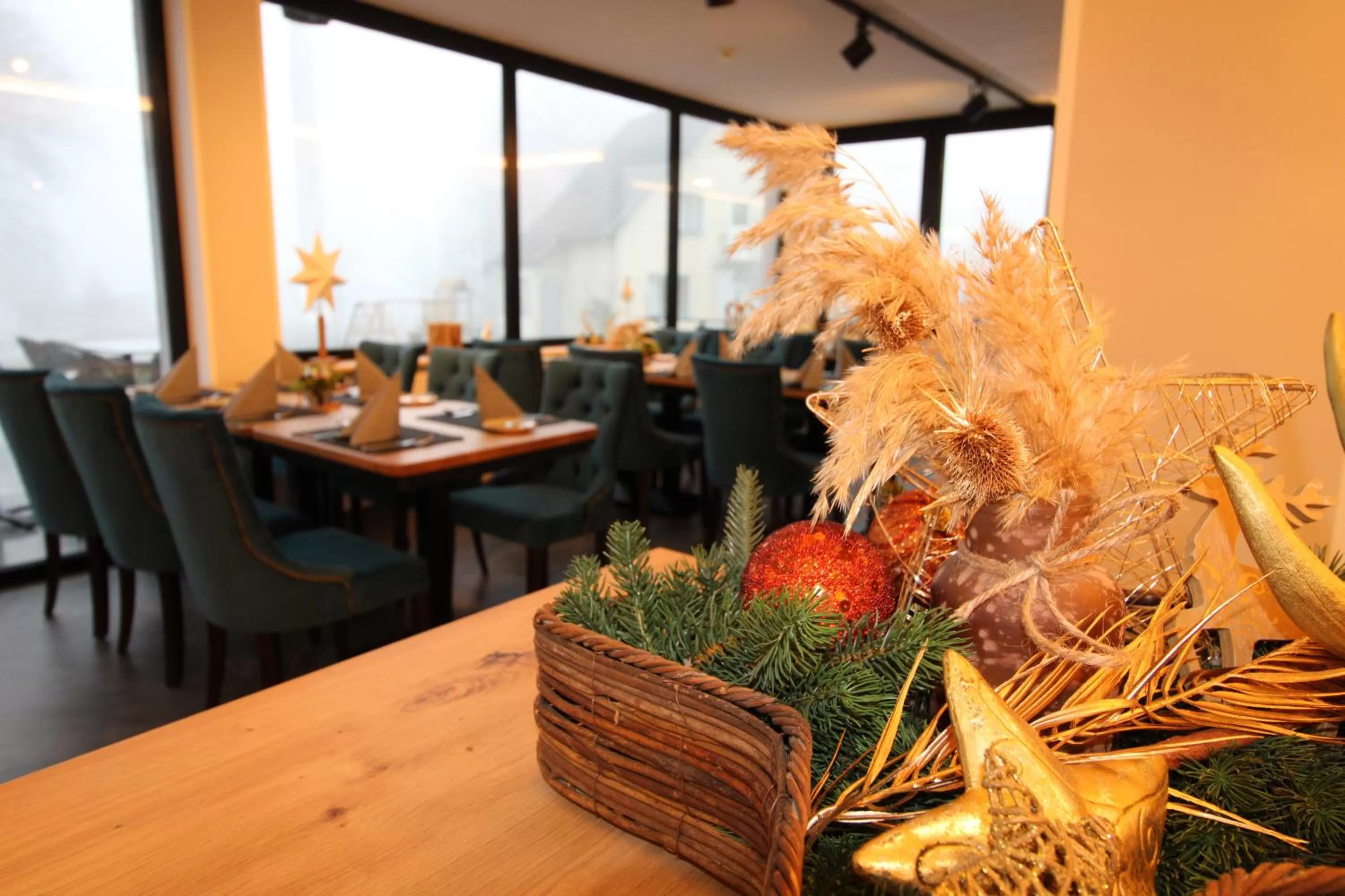 Restaurant/places to eat in DER Hirsch Hotel