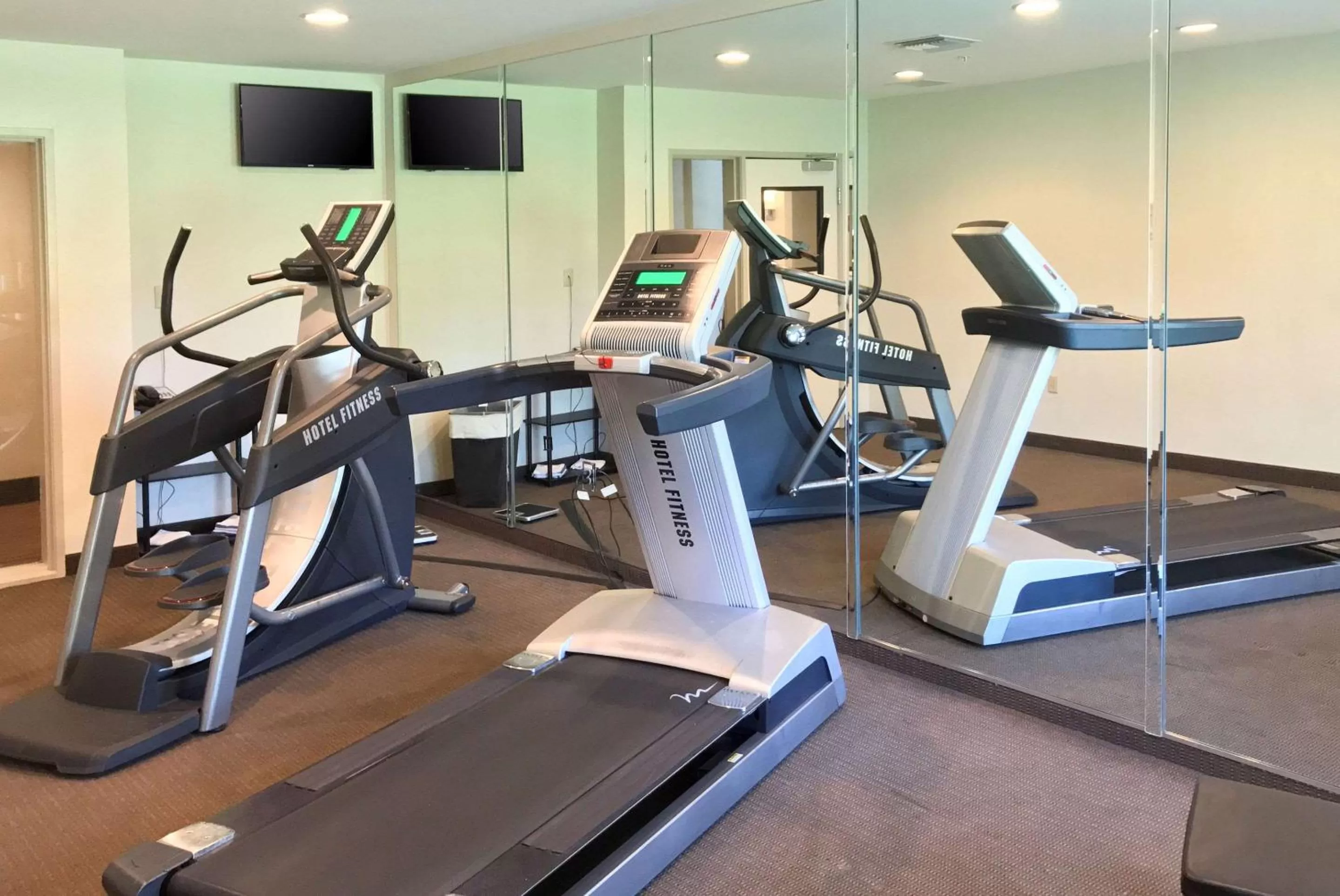 Fitness centre/facilities in Sleep Inn & Suites Evergreen I-65
