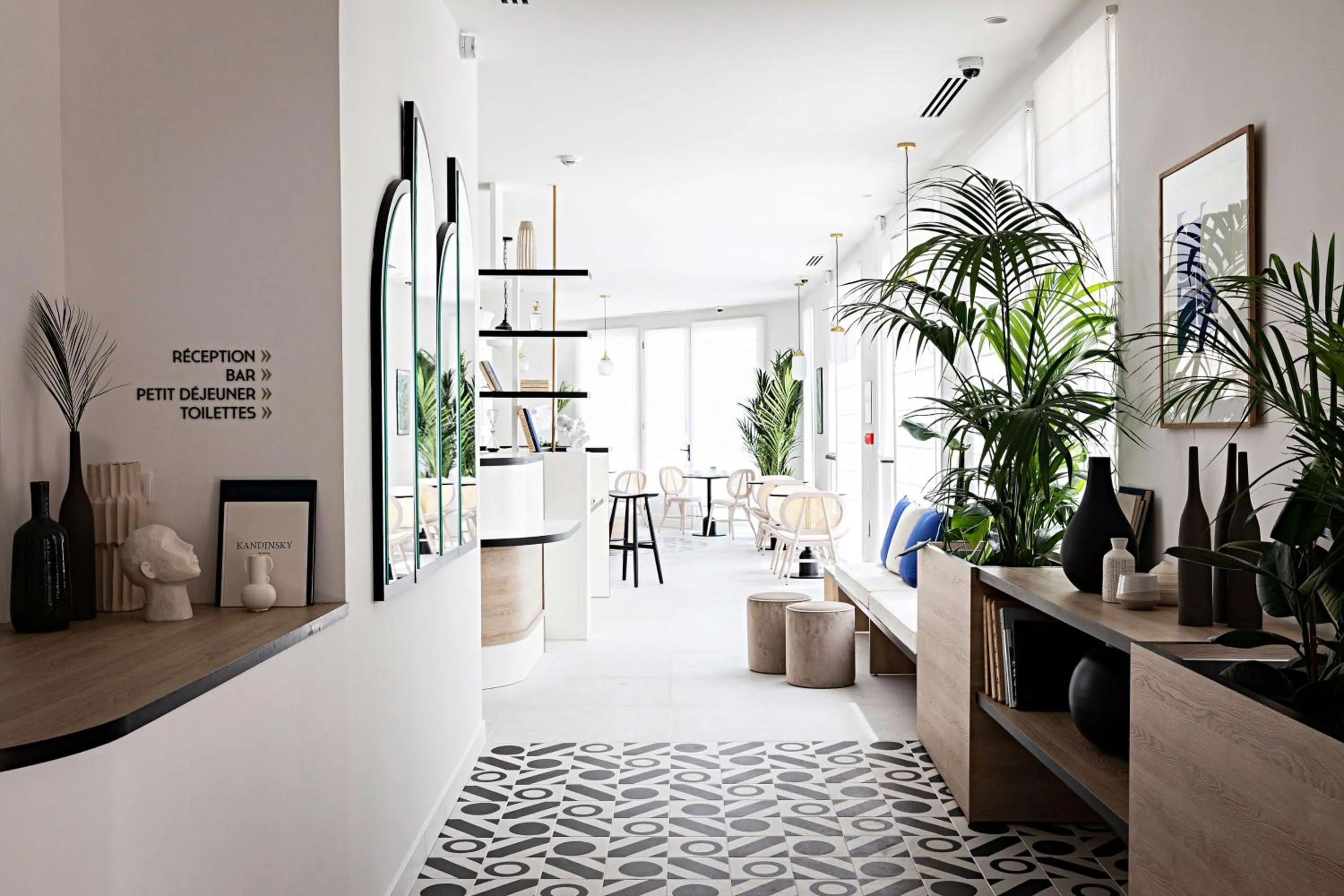 Lobby or reception in Le Riviera Collection, Signature Collection by Best Western