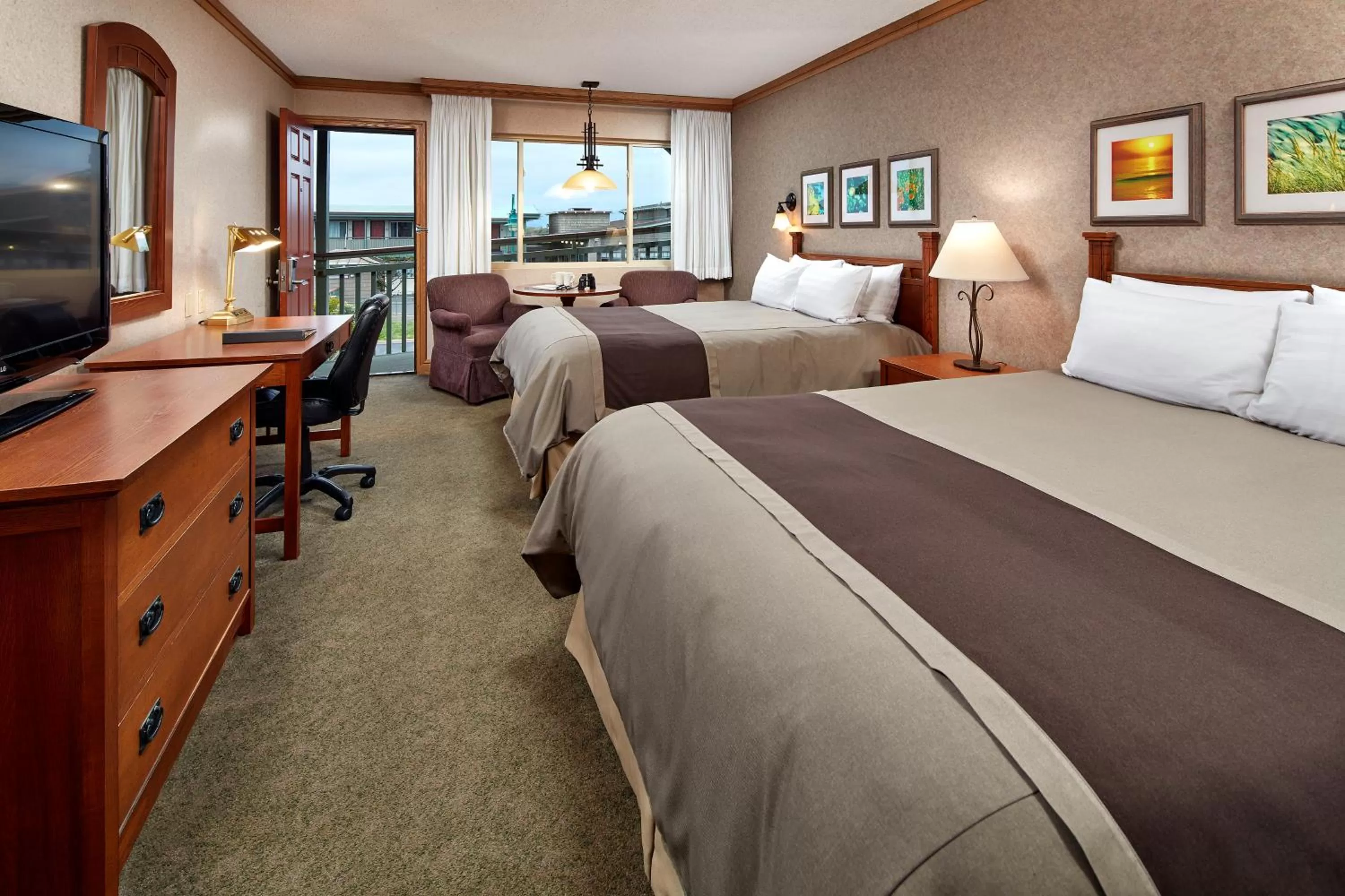 Bedroom, Bed in Cavalier Oceanfront Resort