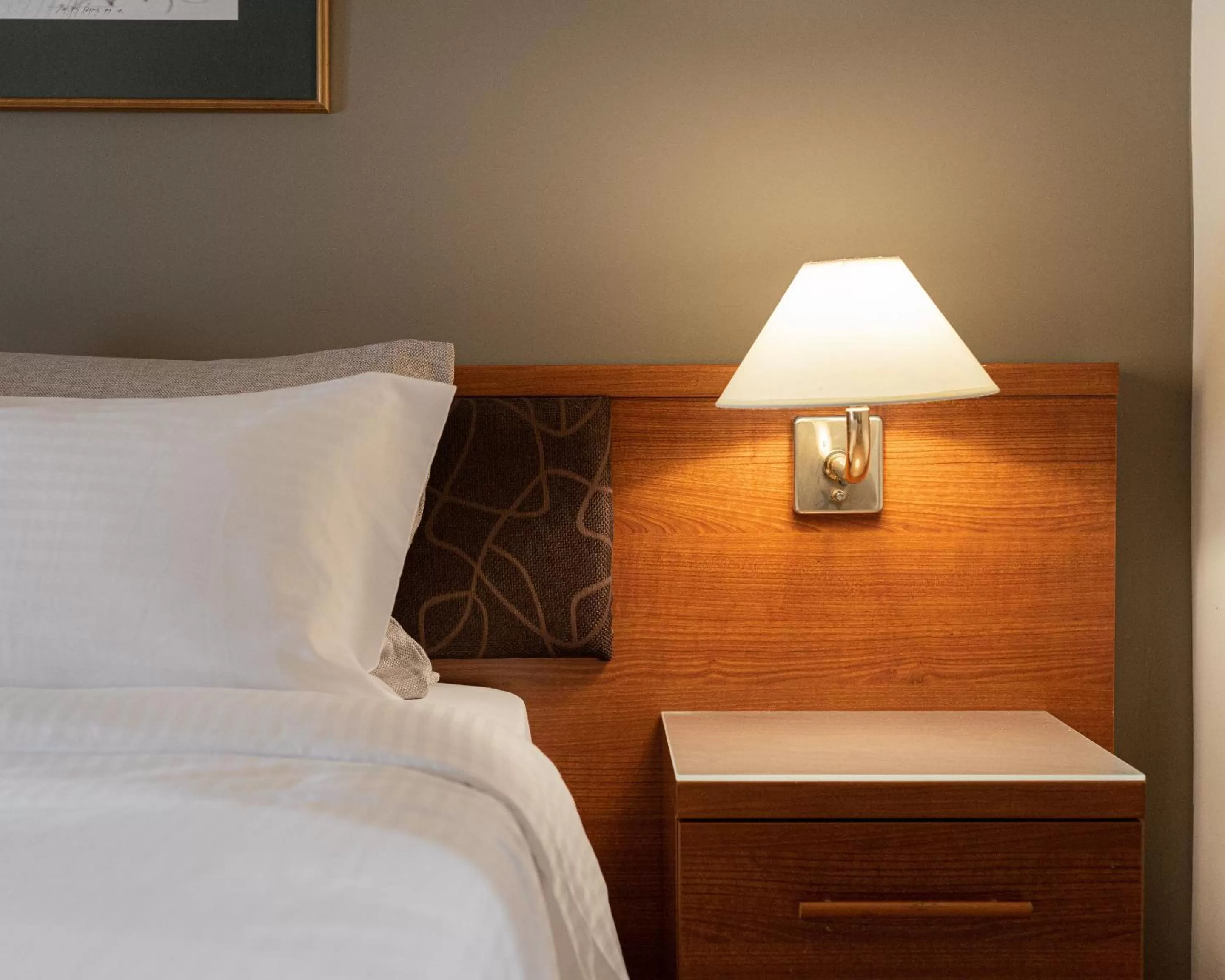 Bed in Acropolis Select