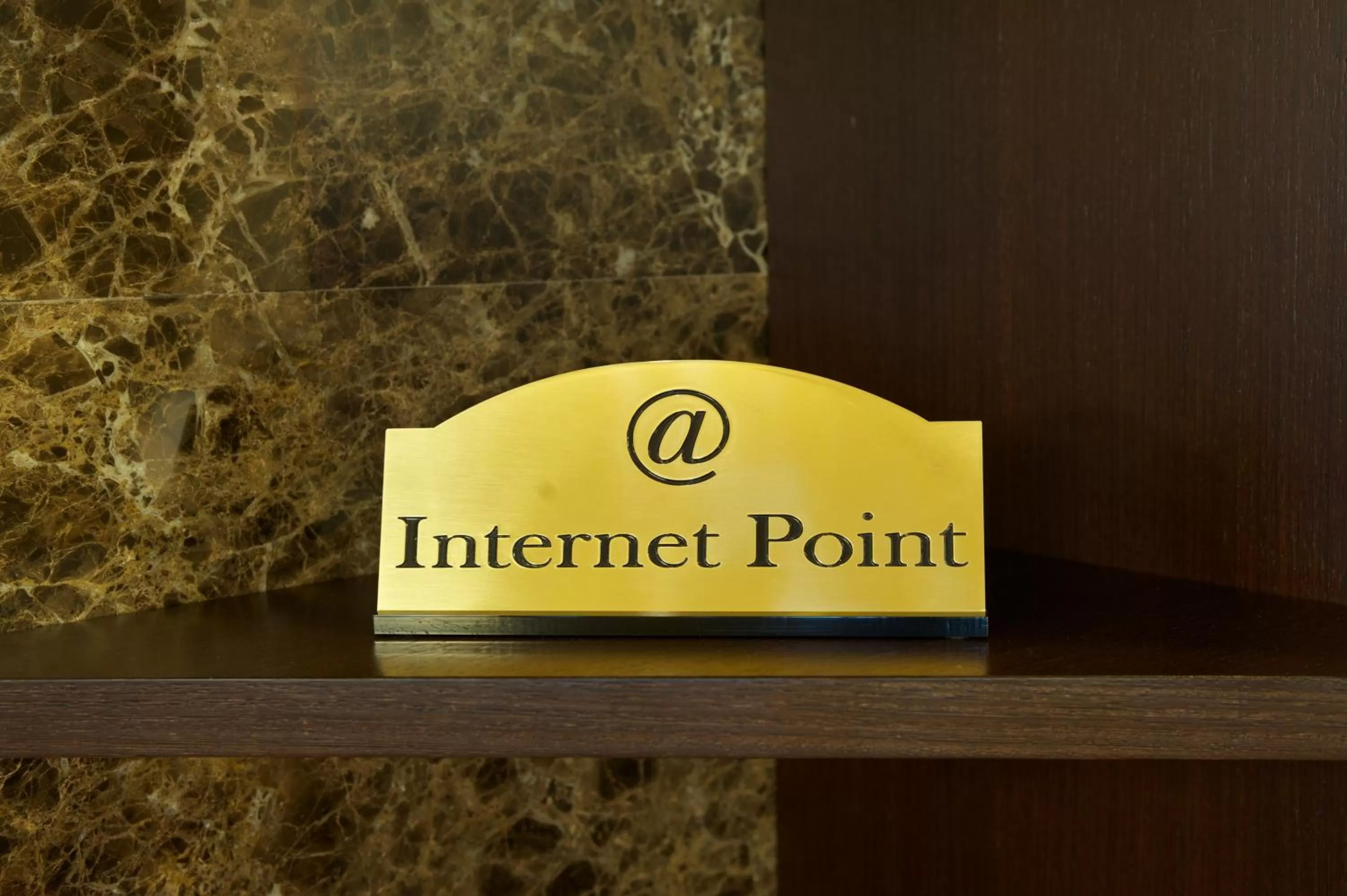 Logo/Certificate/Sign in Hotel Calissano