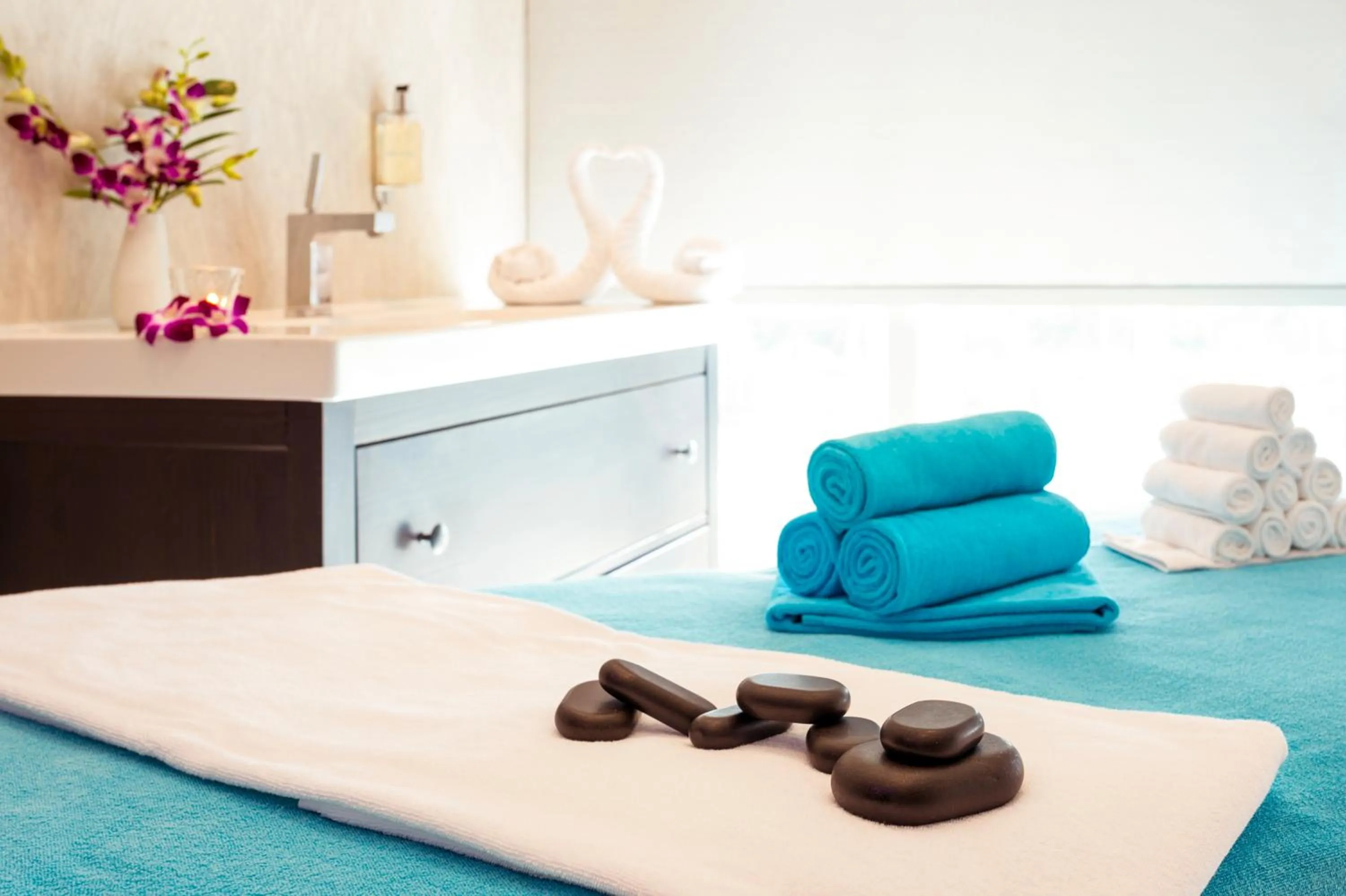 Massage in Ibis Abu Dhabi Gate