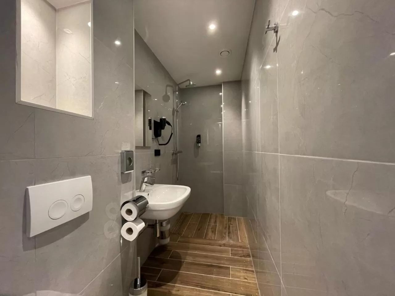 Bathroom in H3 Hotel Rotterdam City Center