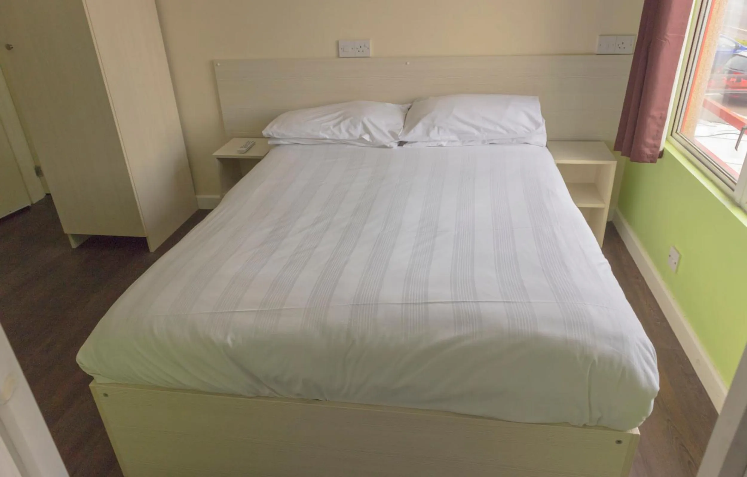 Bedroom, Bed in Primelodge Doncaster