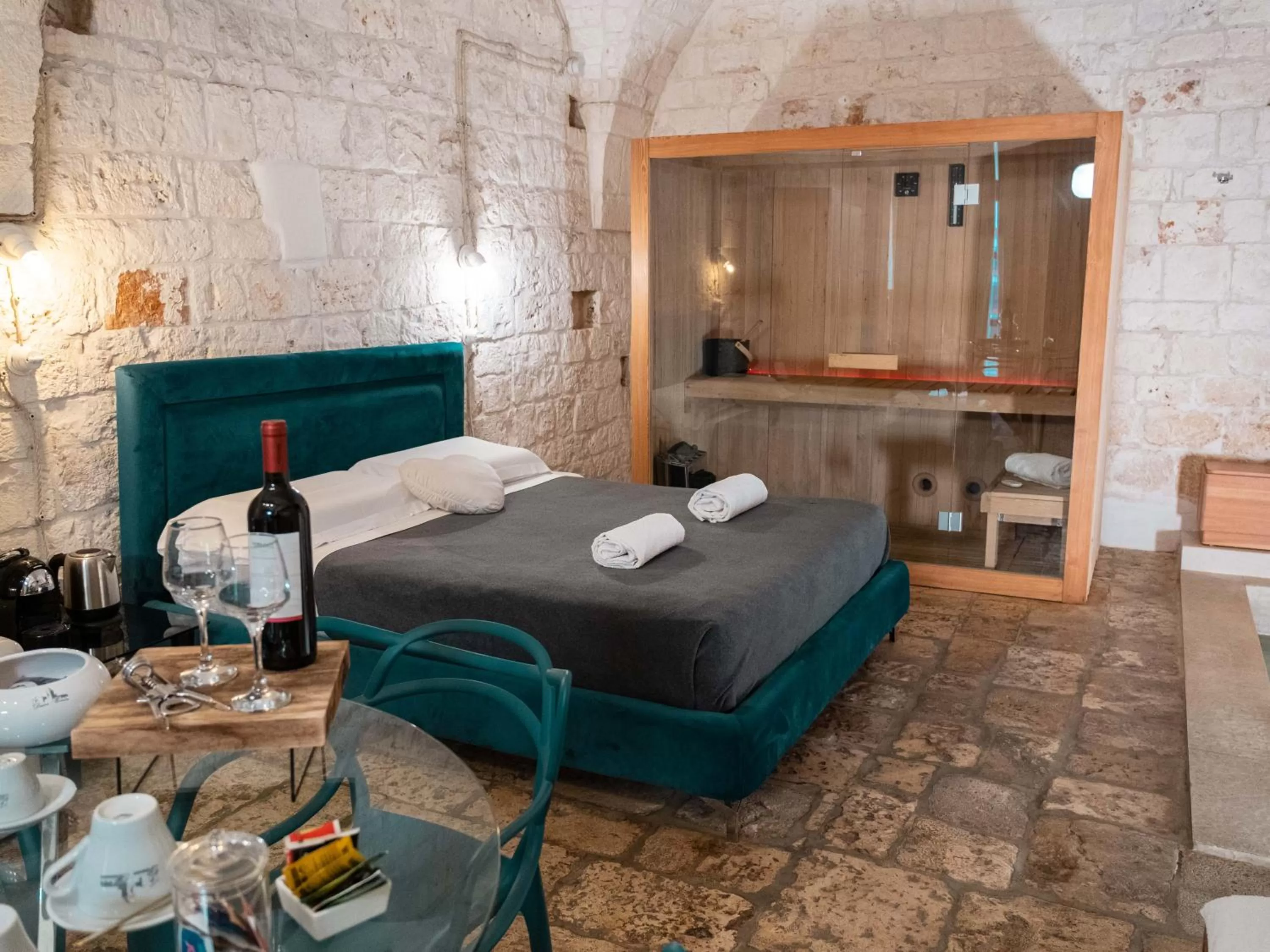 Bed in Dama Bianca Boutique Hotel Ostuni