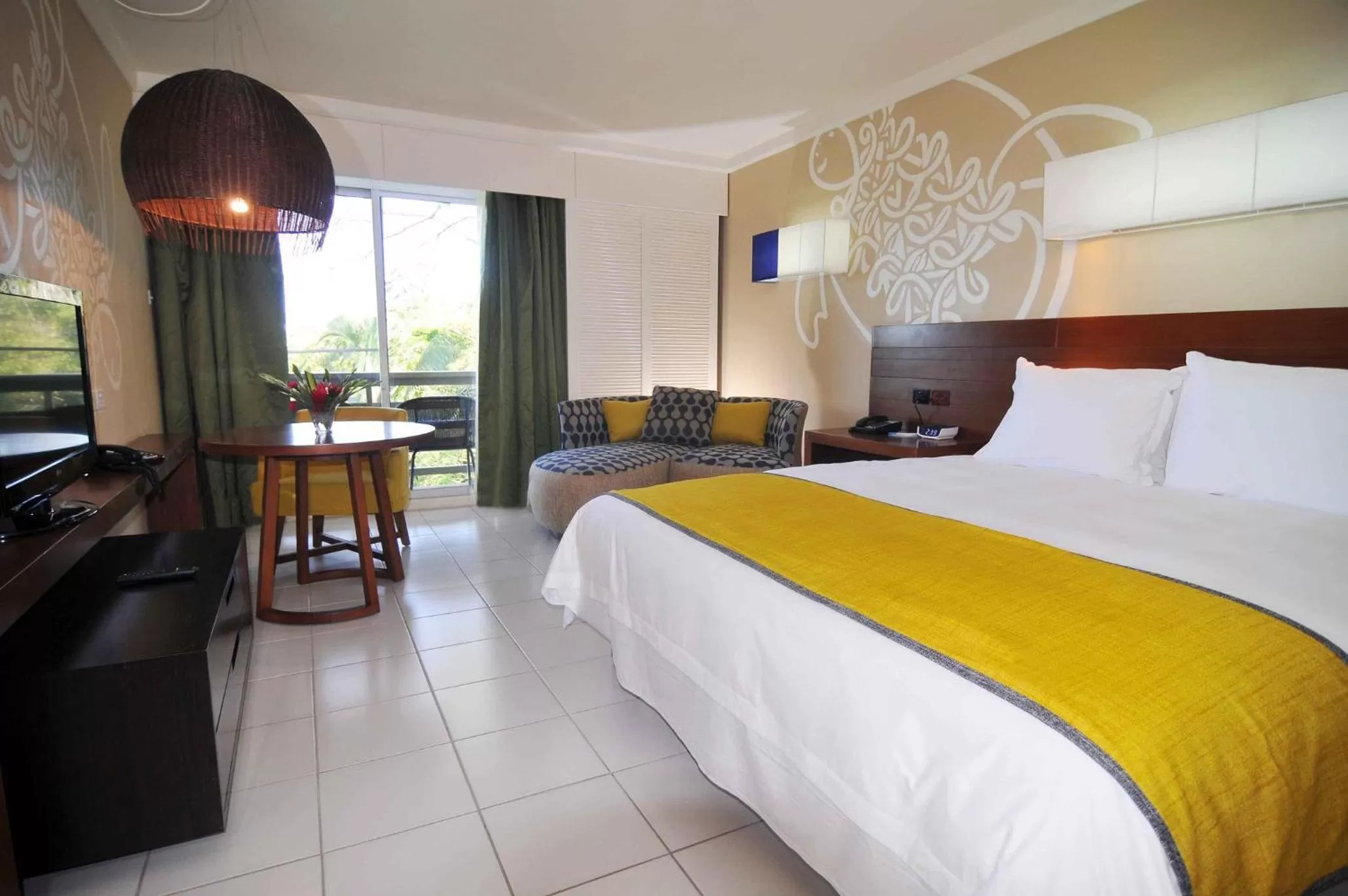 Bed in Holiday Inn Resort Vanuatu by IHG