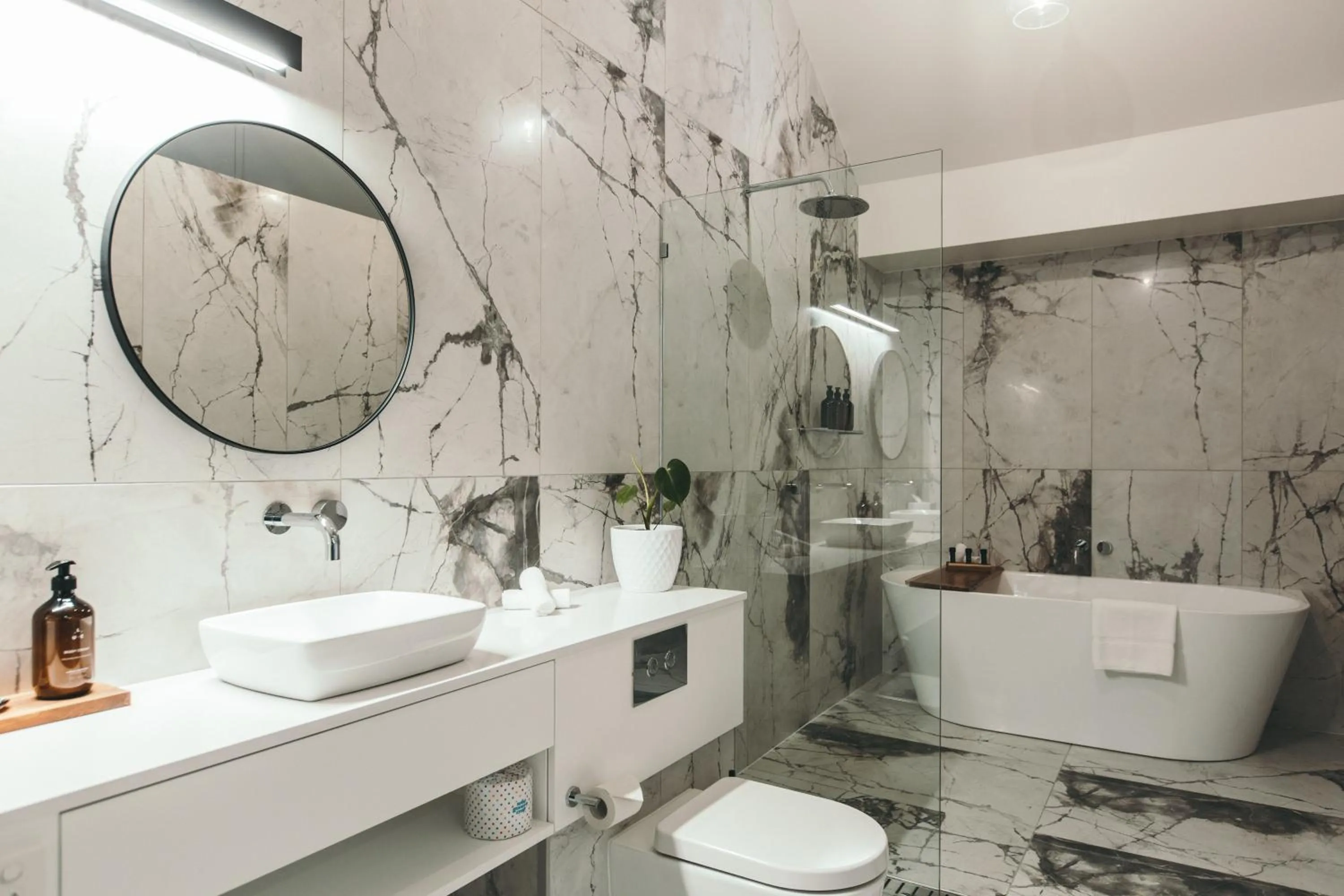 Shower in Maylands Lodge