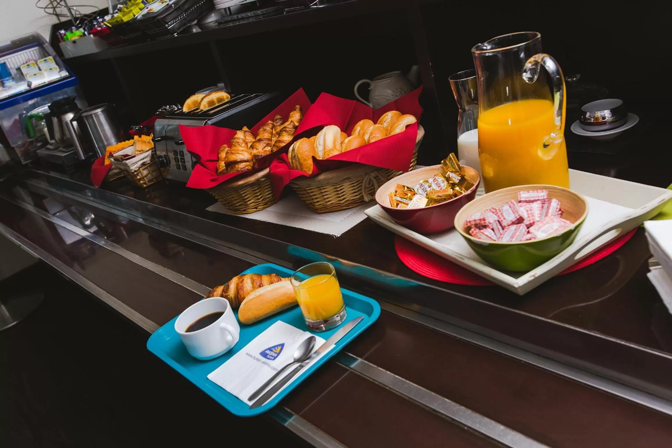 Food in Hôtel Akena Creil - Clermont Agnetz