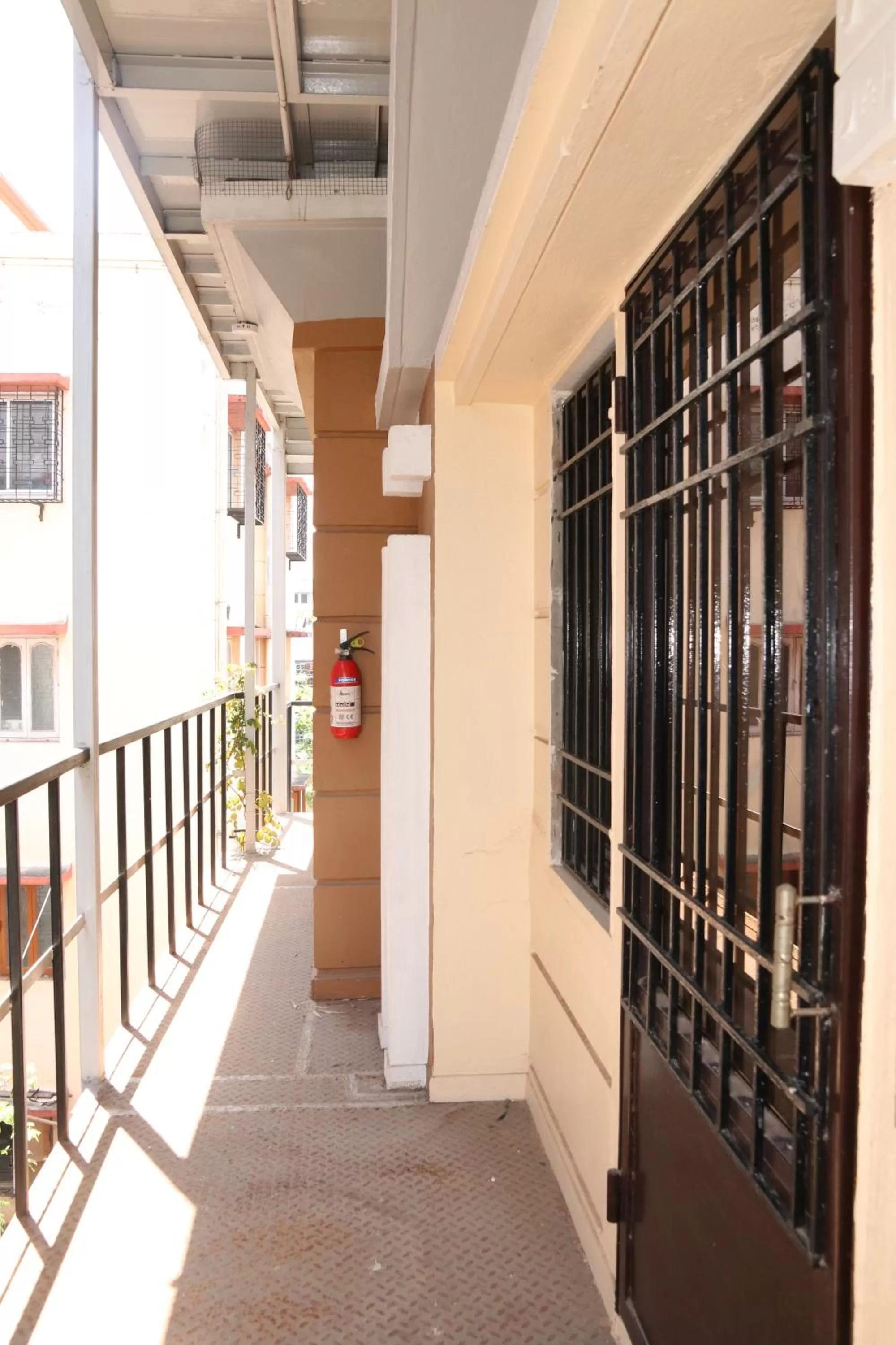 Lobby or reception, Balcony/Terrace in The Elite Apartment Hotel