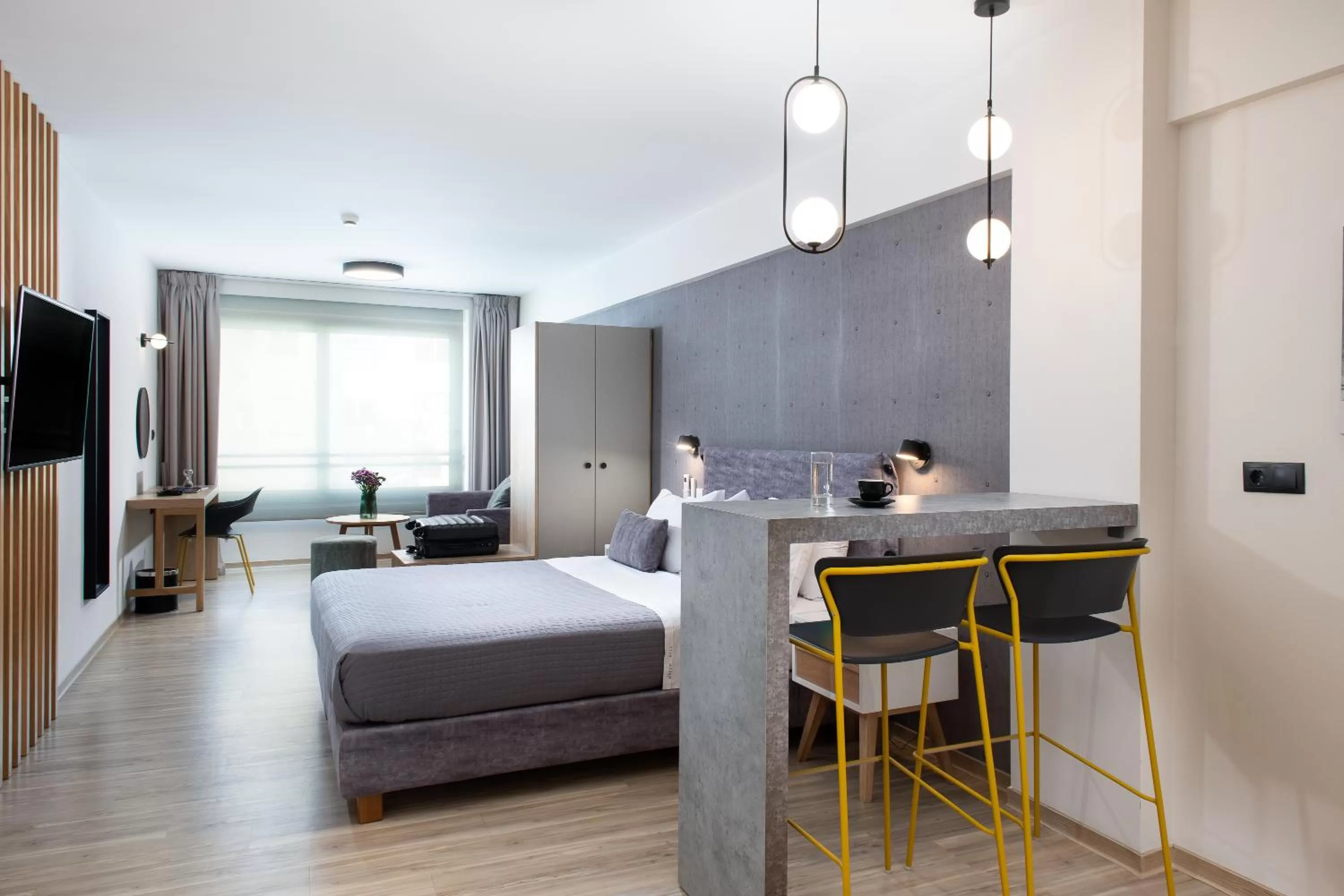 Photo of the whole room, Bed in Enattica Suites