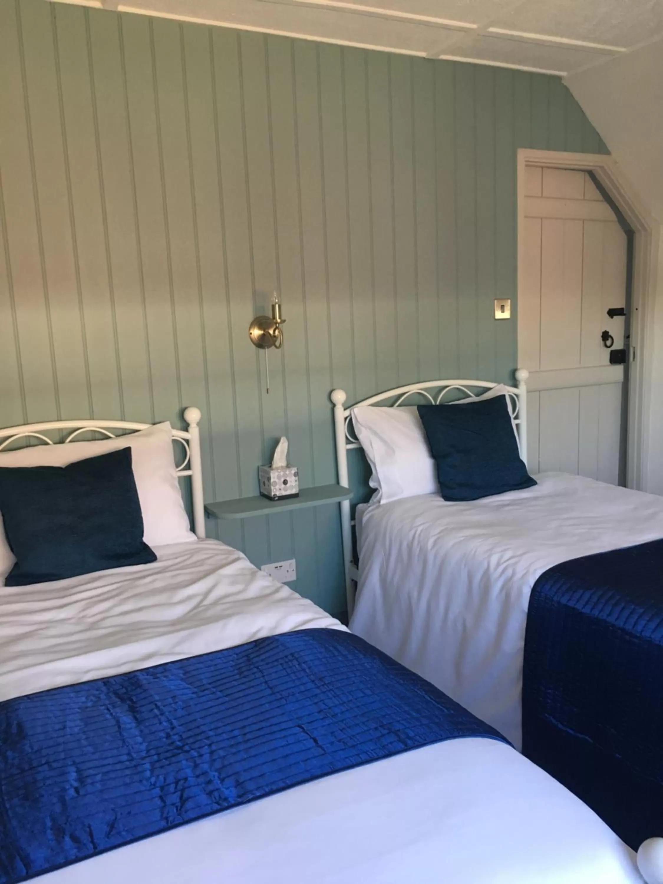 Bed in Willow Cottage