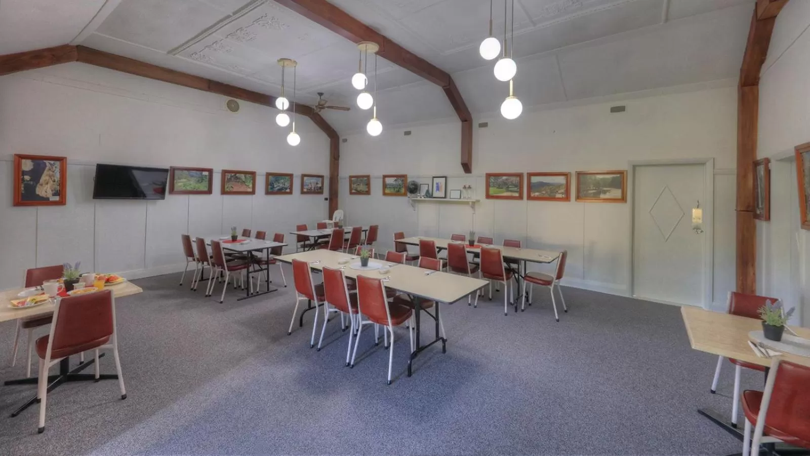 Breakfast in Glen Innes Motel