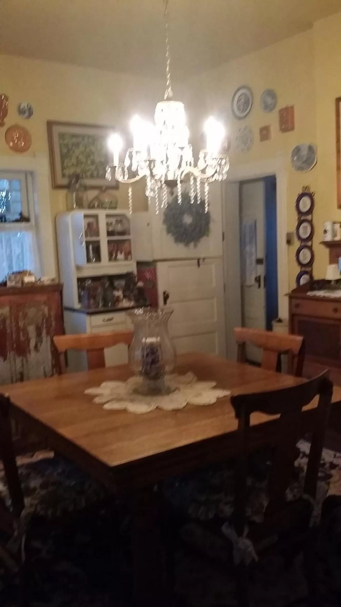 Internal: Not applicable to any particular room in Heart's Desire Inn