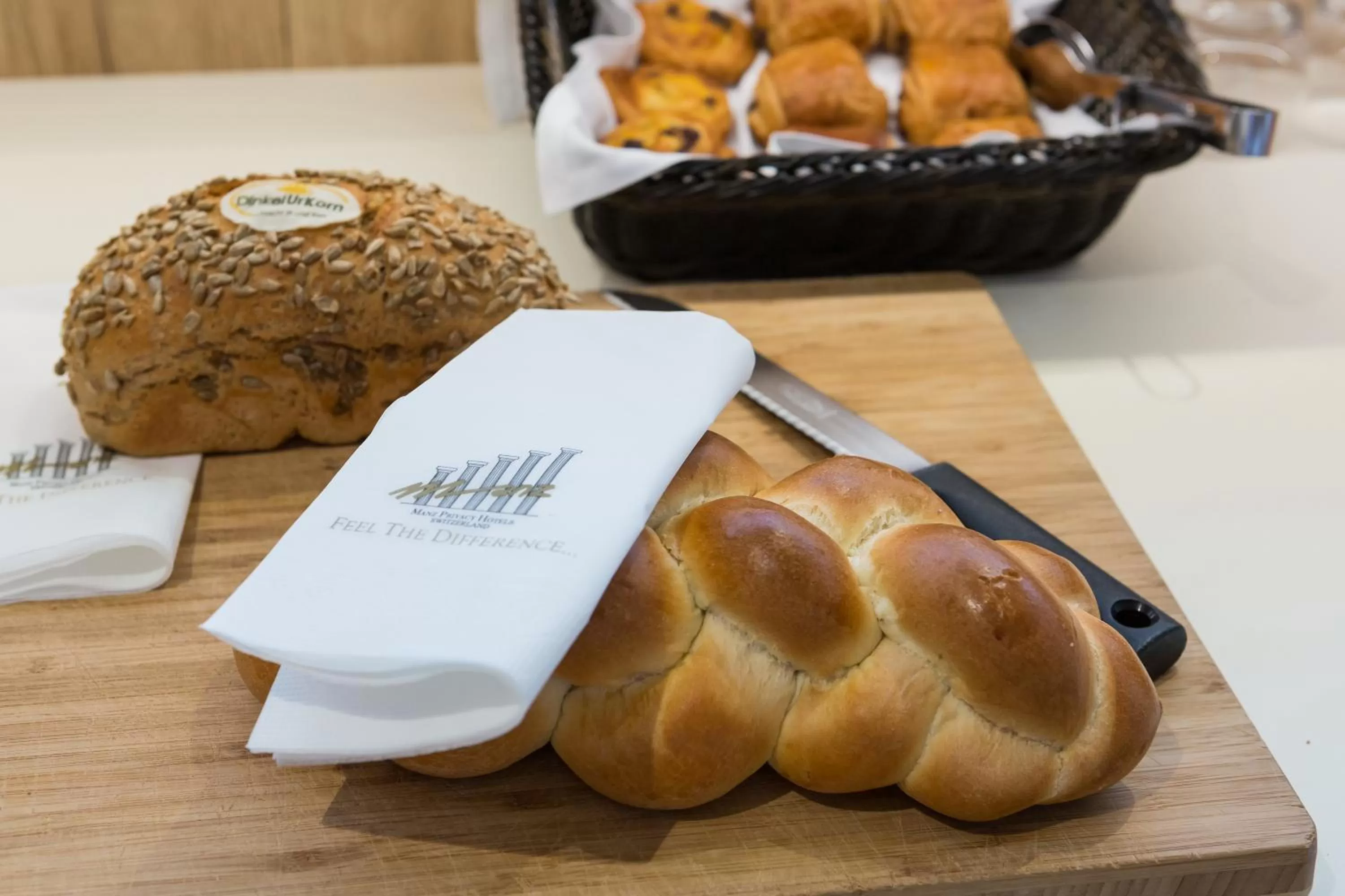 Food and drinks in Continental Hotel Lausanne