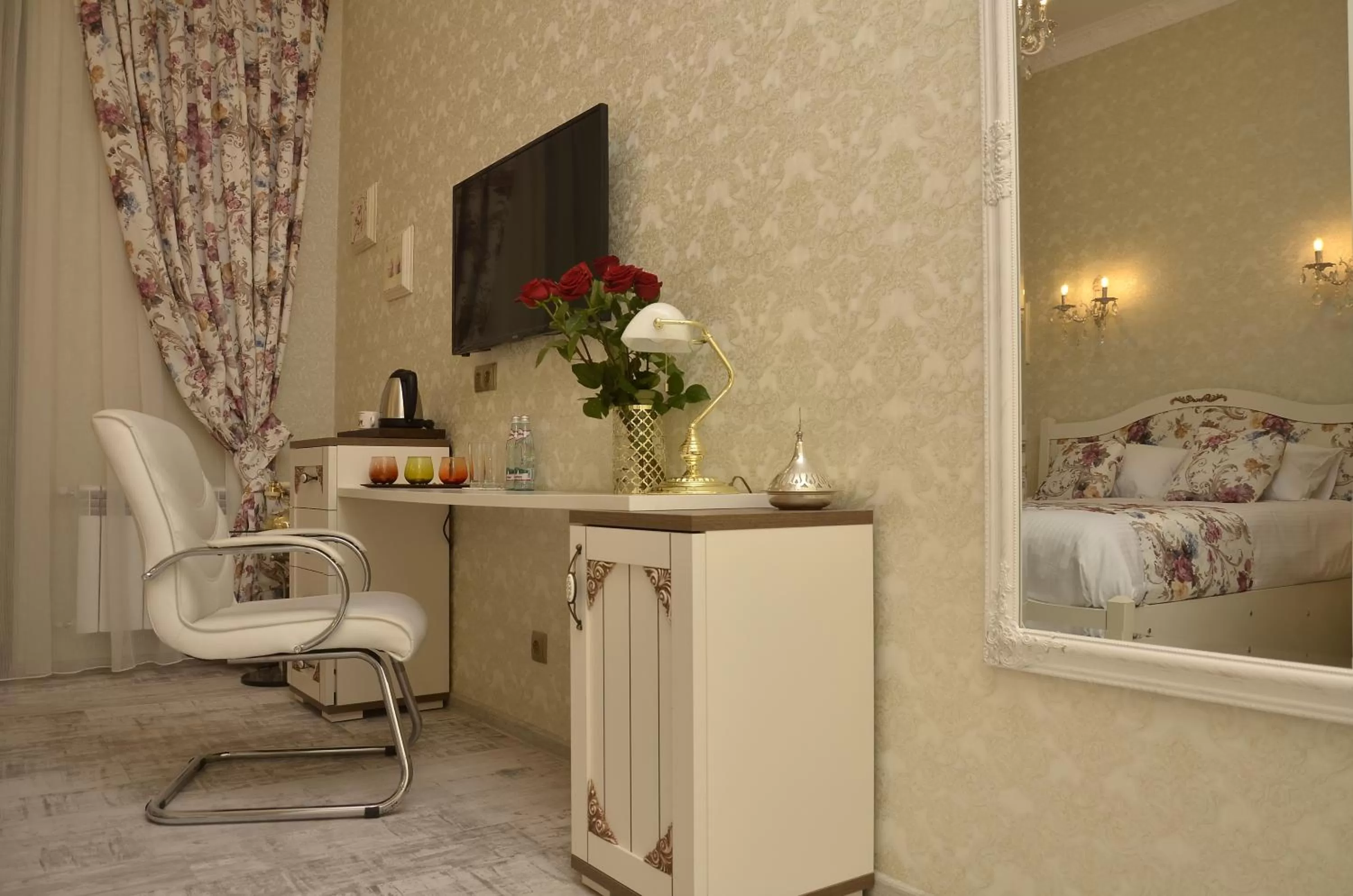 Decorative detail in English Home Hotel Tbilisi