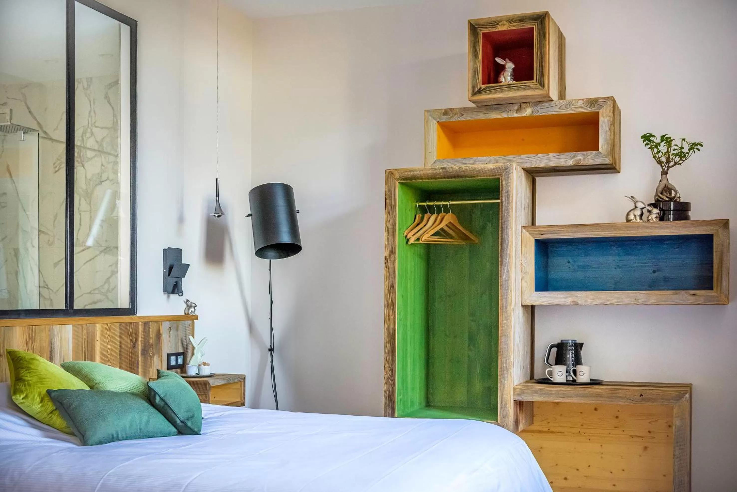 Bed in Hôtel La Garenne