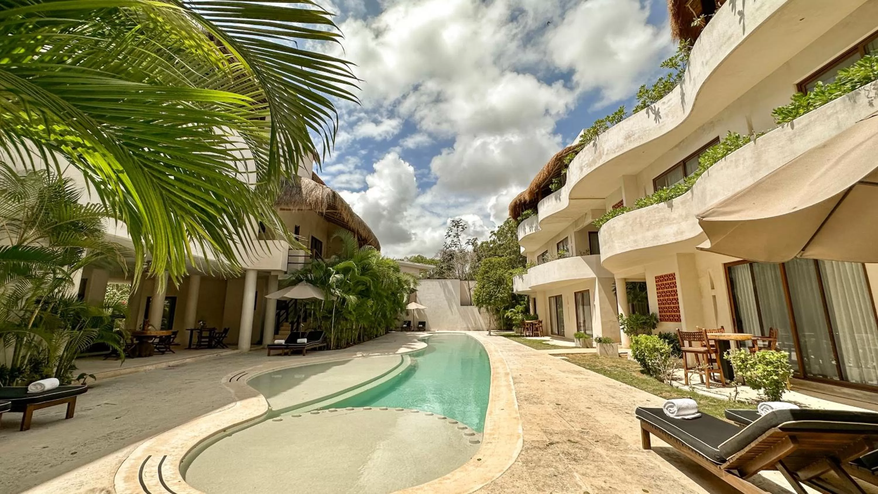Swimming pool in Niwa Tulum