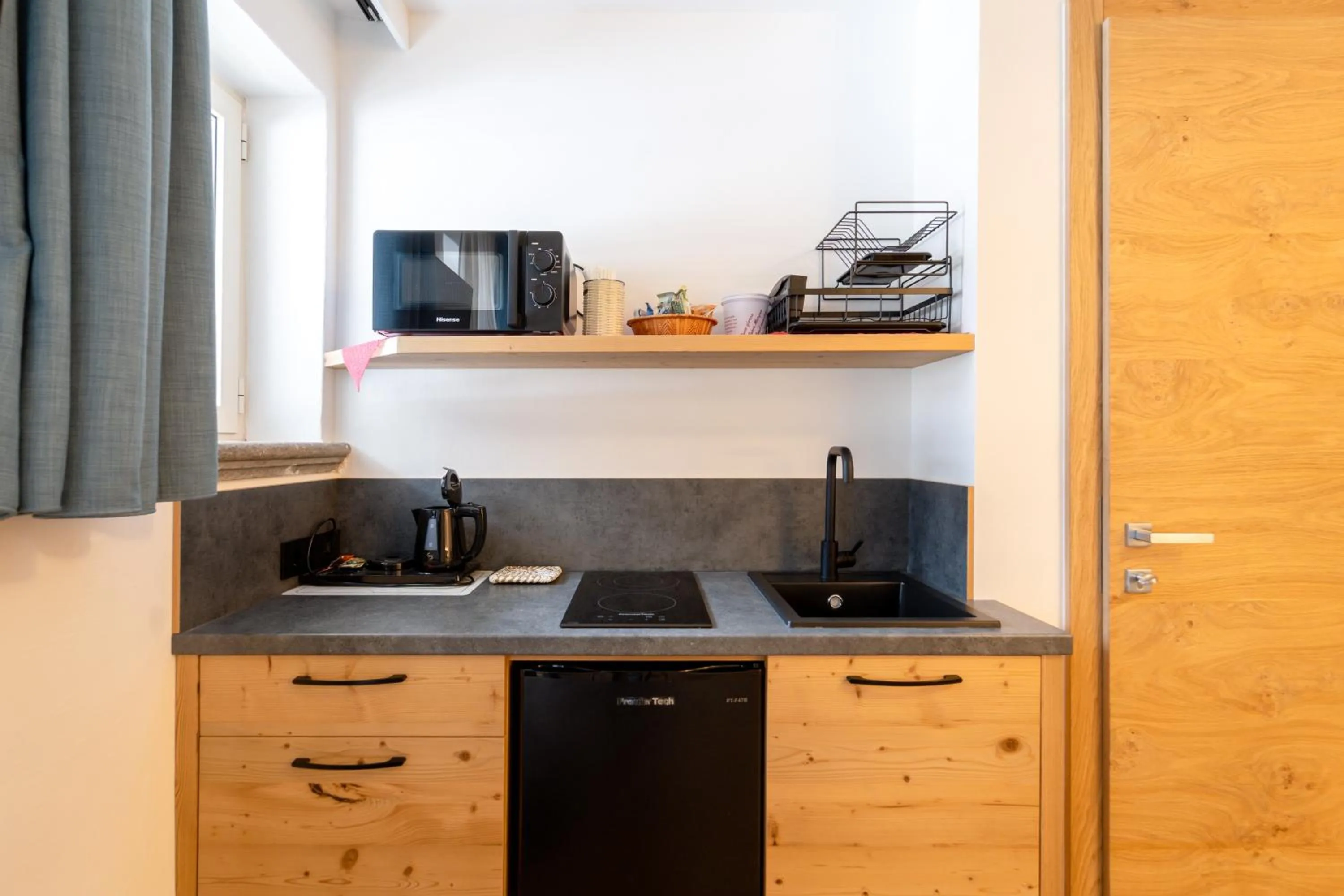 Coffee/tea facilities in Negritella Sweet Hotel