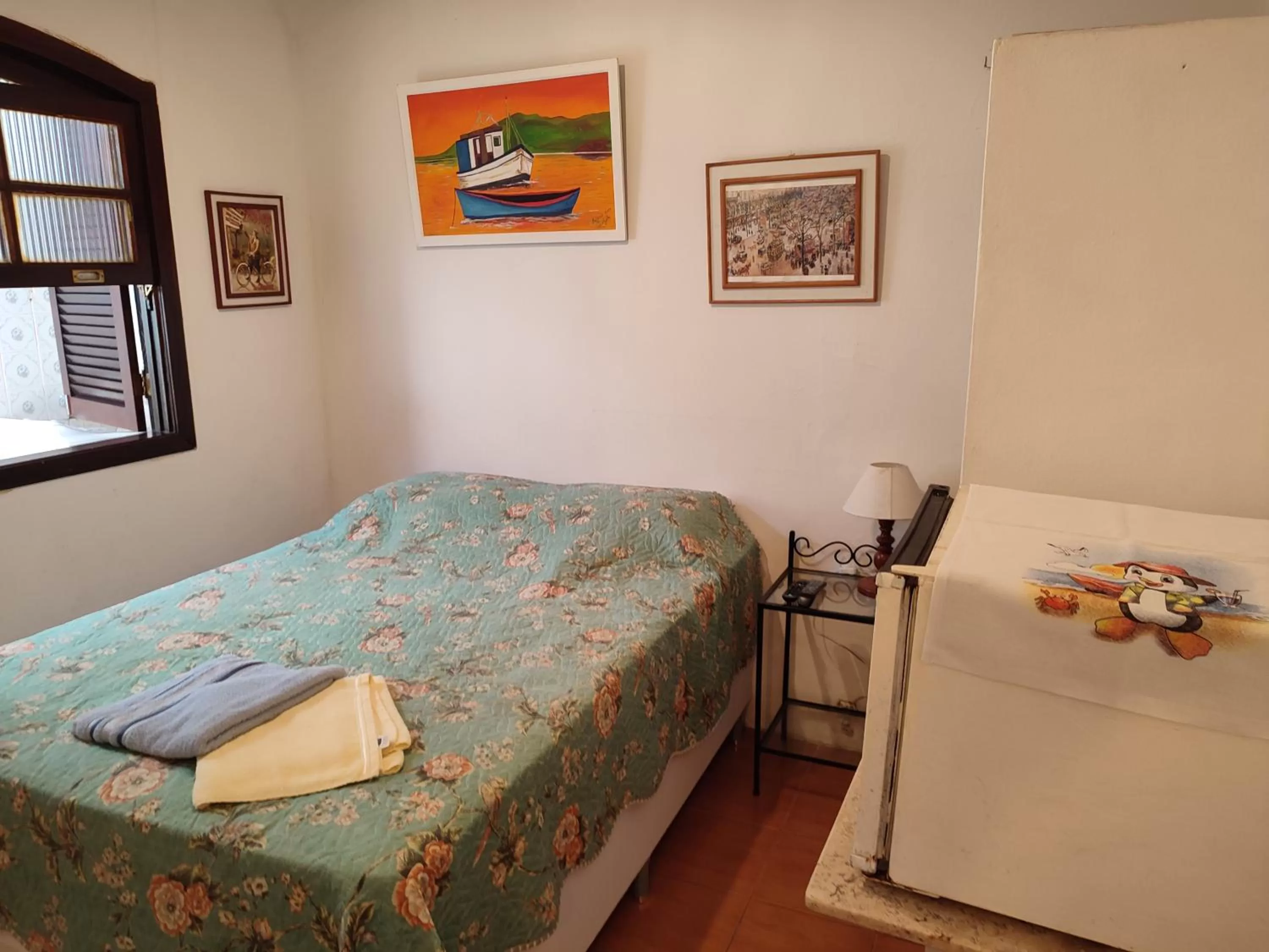 oven, Bed in Pousada L'étage