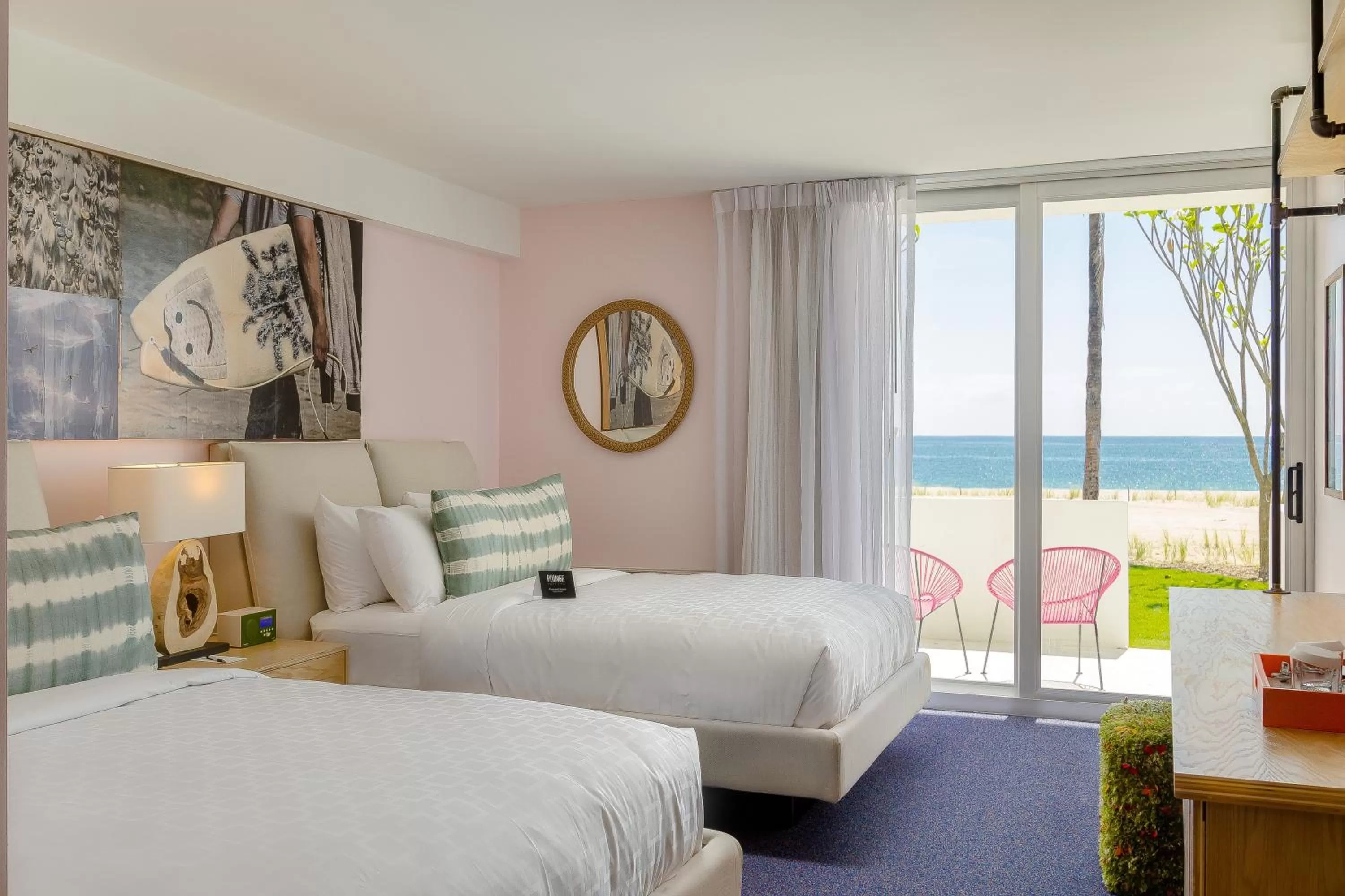 Bedroom, Bed in Plunge Beach Resort