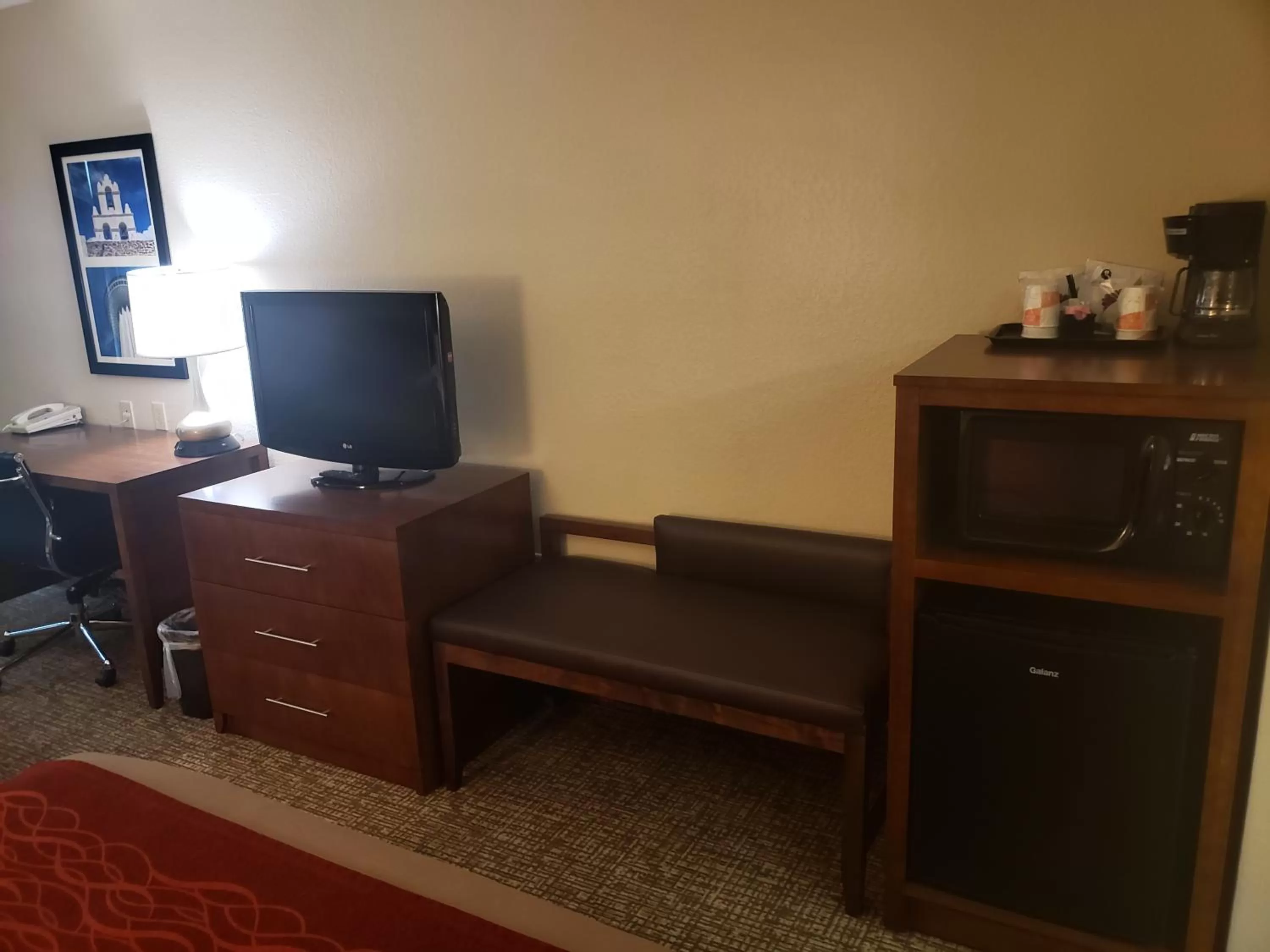 King Suite - Accessible/Non-Smoking in Comfort Inn & Suites San Antonio Airport