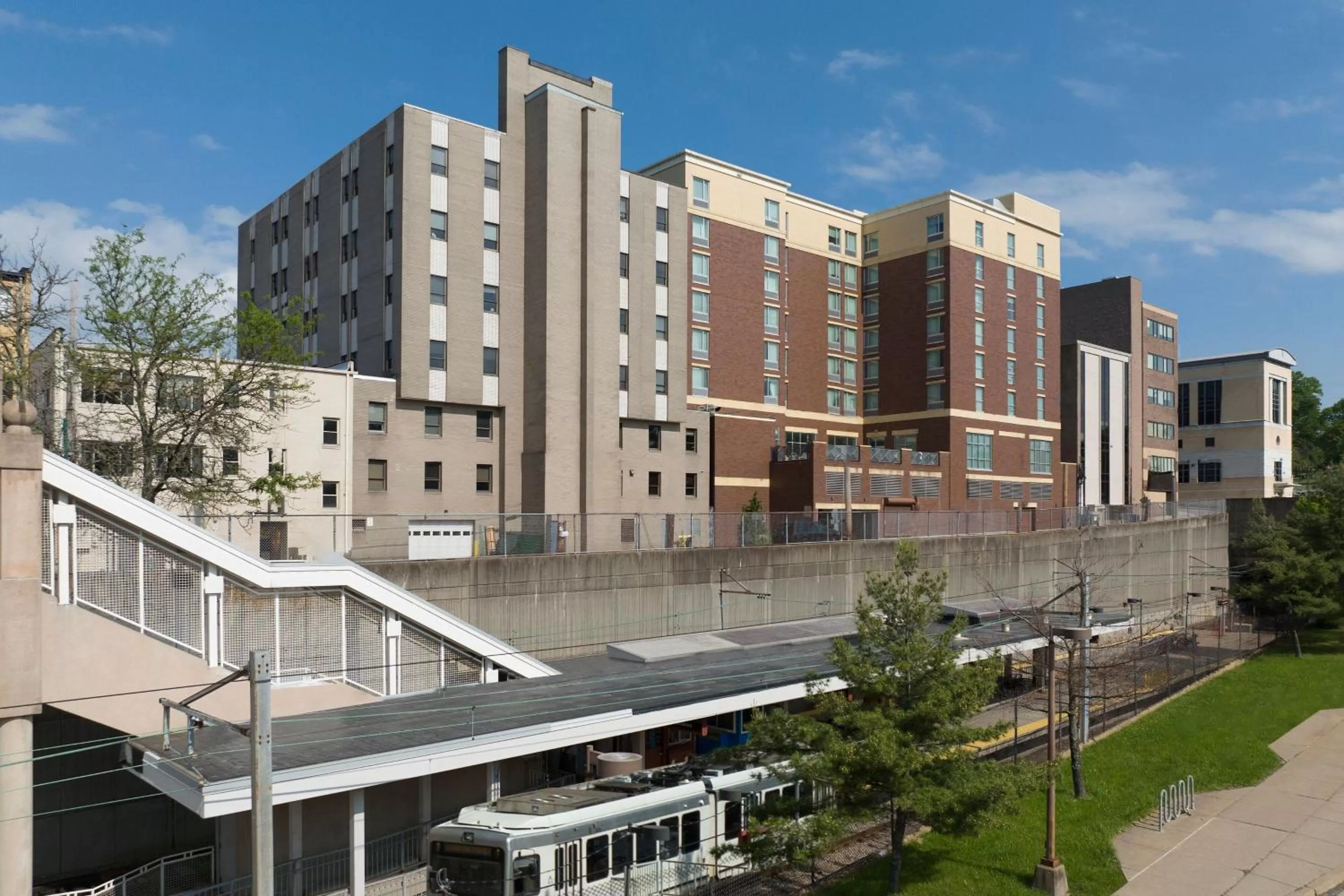 Property building in SpringHill Suites by Marriott Pittsburgh Mt. Lebanon