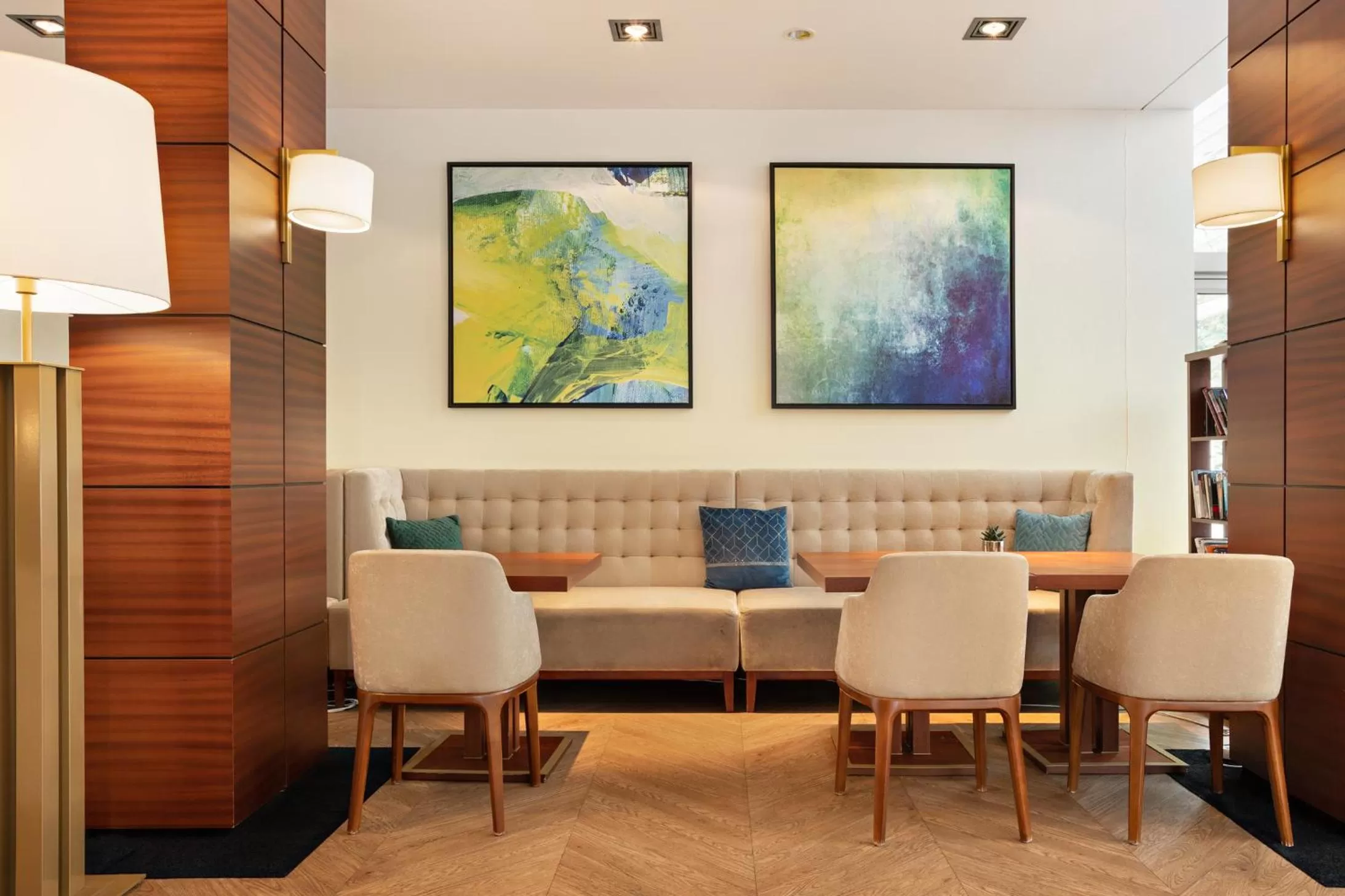 Lounge or bar in Hotel Olympic Spa & Wellness