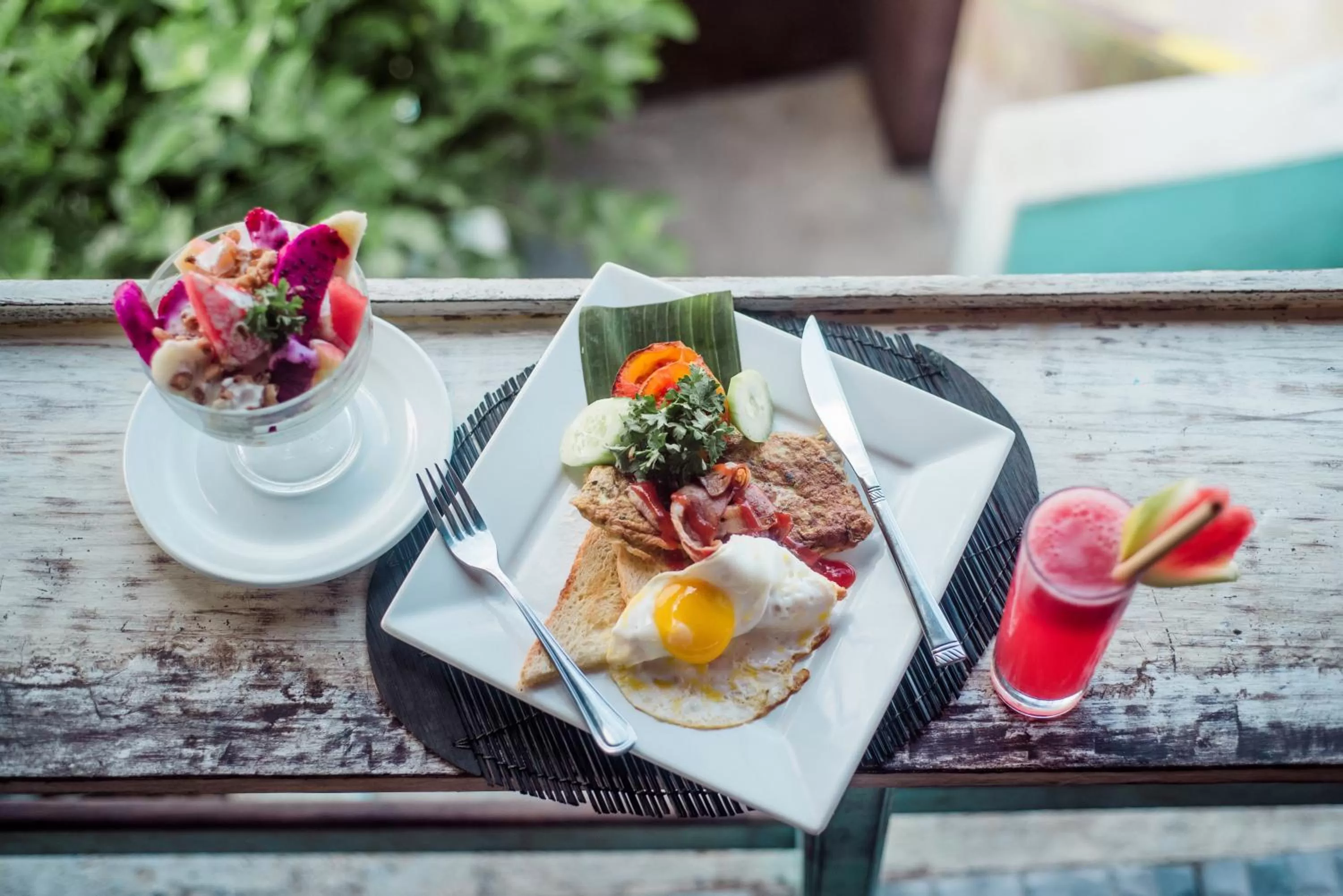 Breakfast in Mamamia Island Villa