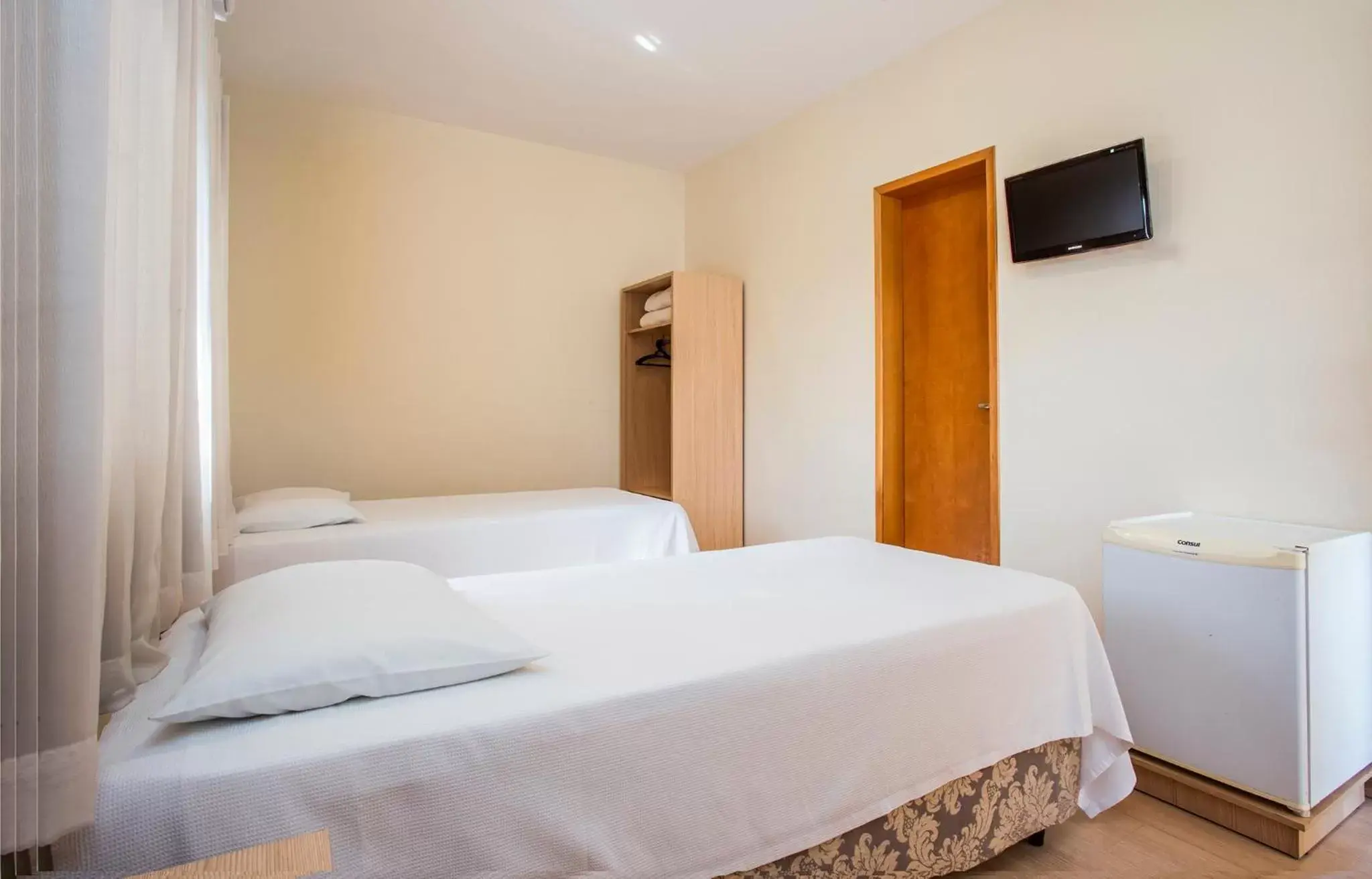 Standard Twin Room in Hotel Metrópole Paulínia Standard Twin Room in Hotel Metrópole Paulínia