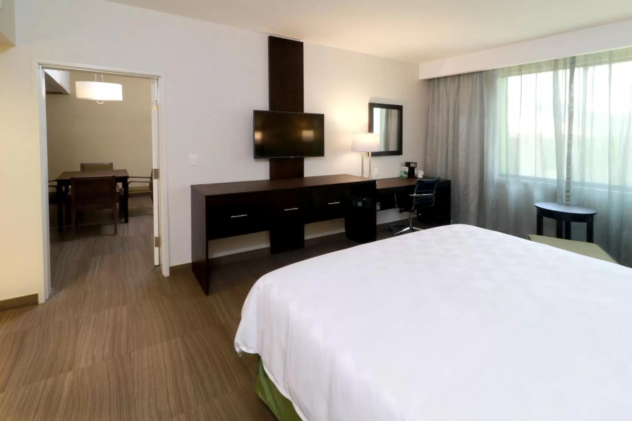 Photo of the whole room, Bed in Holiday Inn Tampico-Altamira by IHG