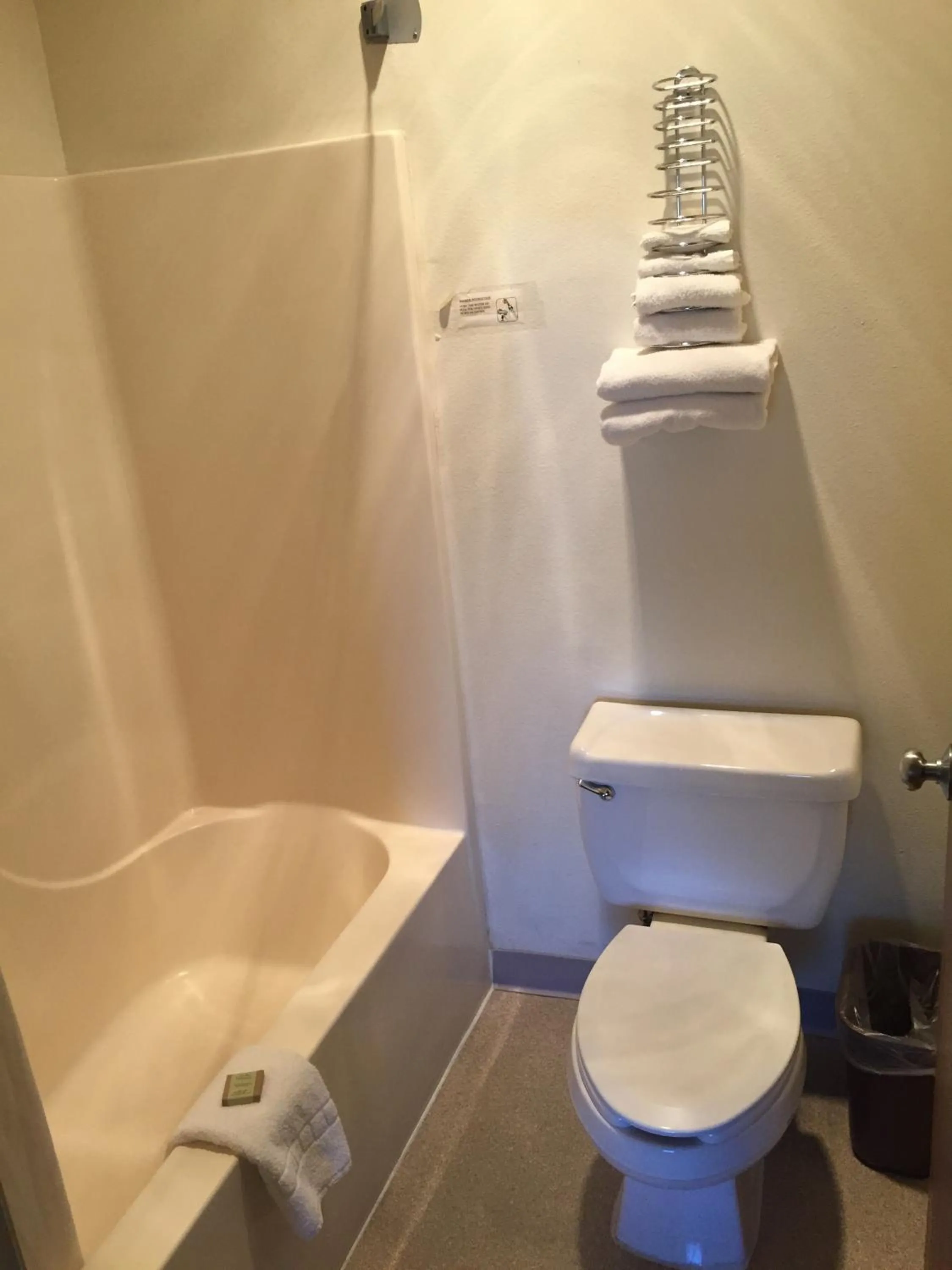 Super 8 by Wyndham Willcox