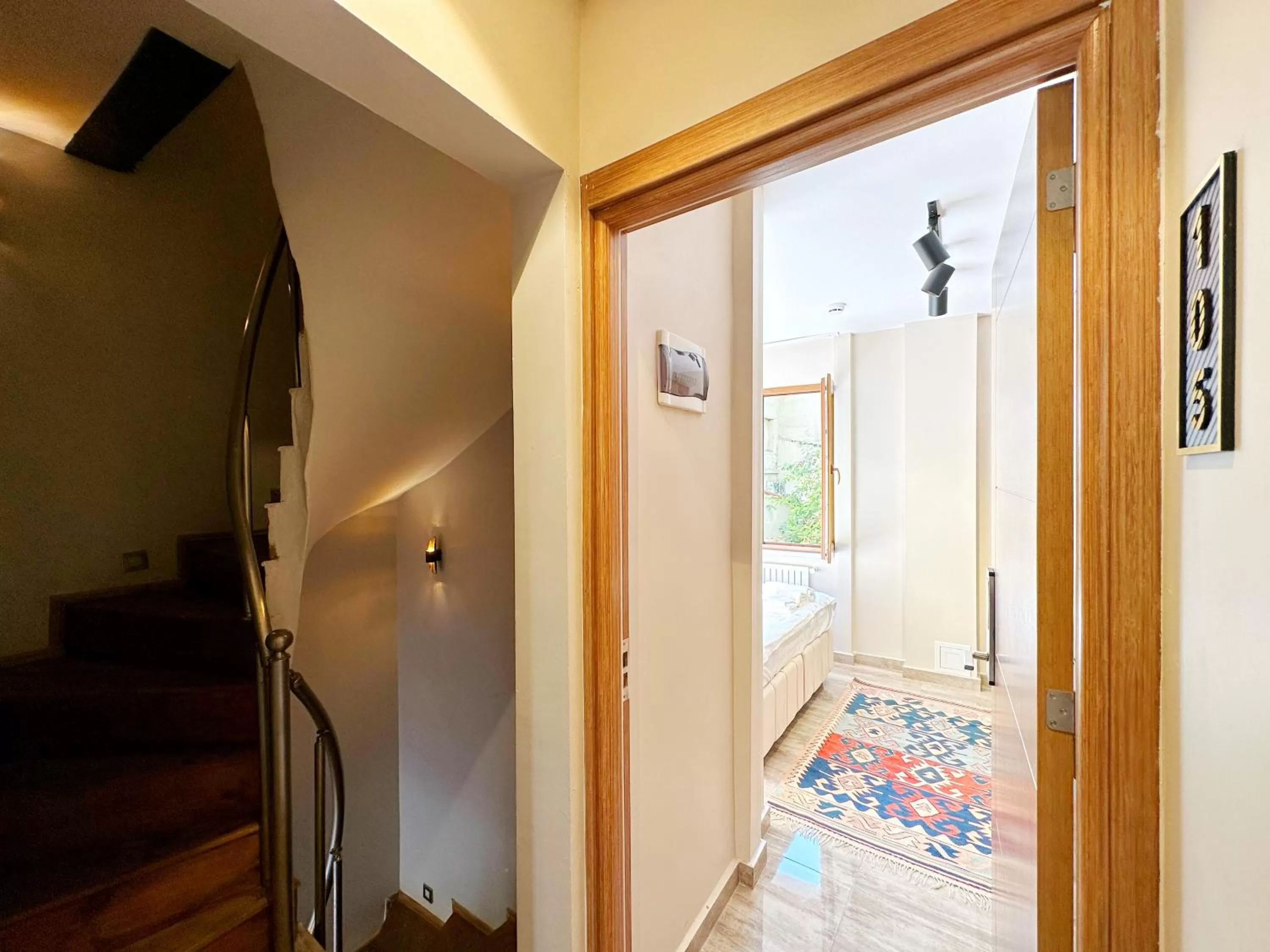 Decorative detail in Sultan Pier Hotel