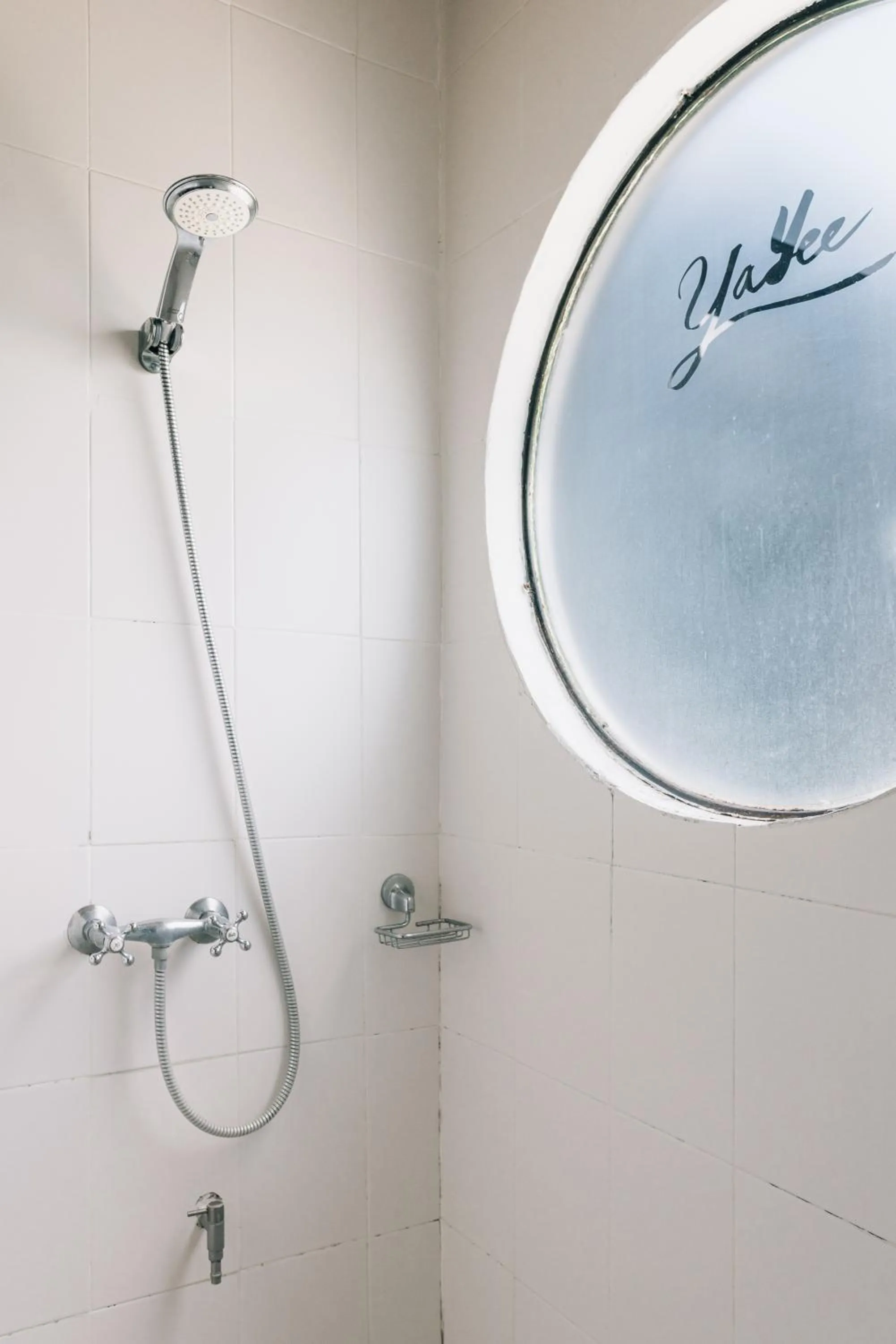 Shower in Hotel Yayee