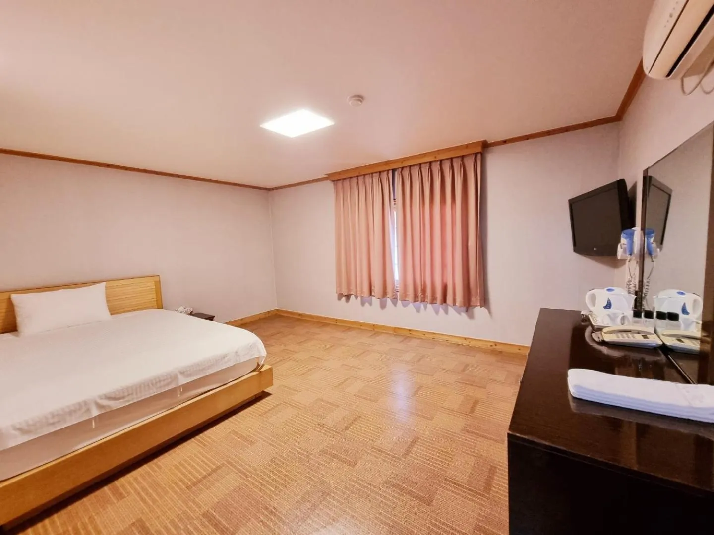 Decorative detail in Hotel G