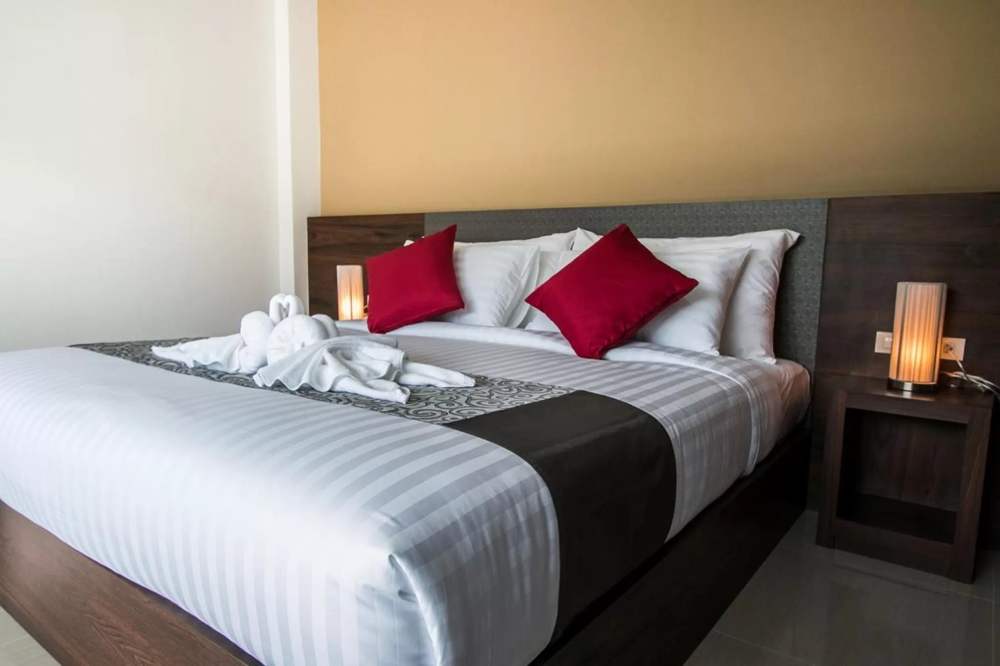 Bed in Aonang Sea Valley Resort