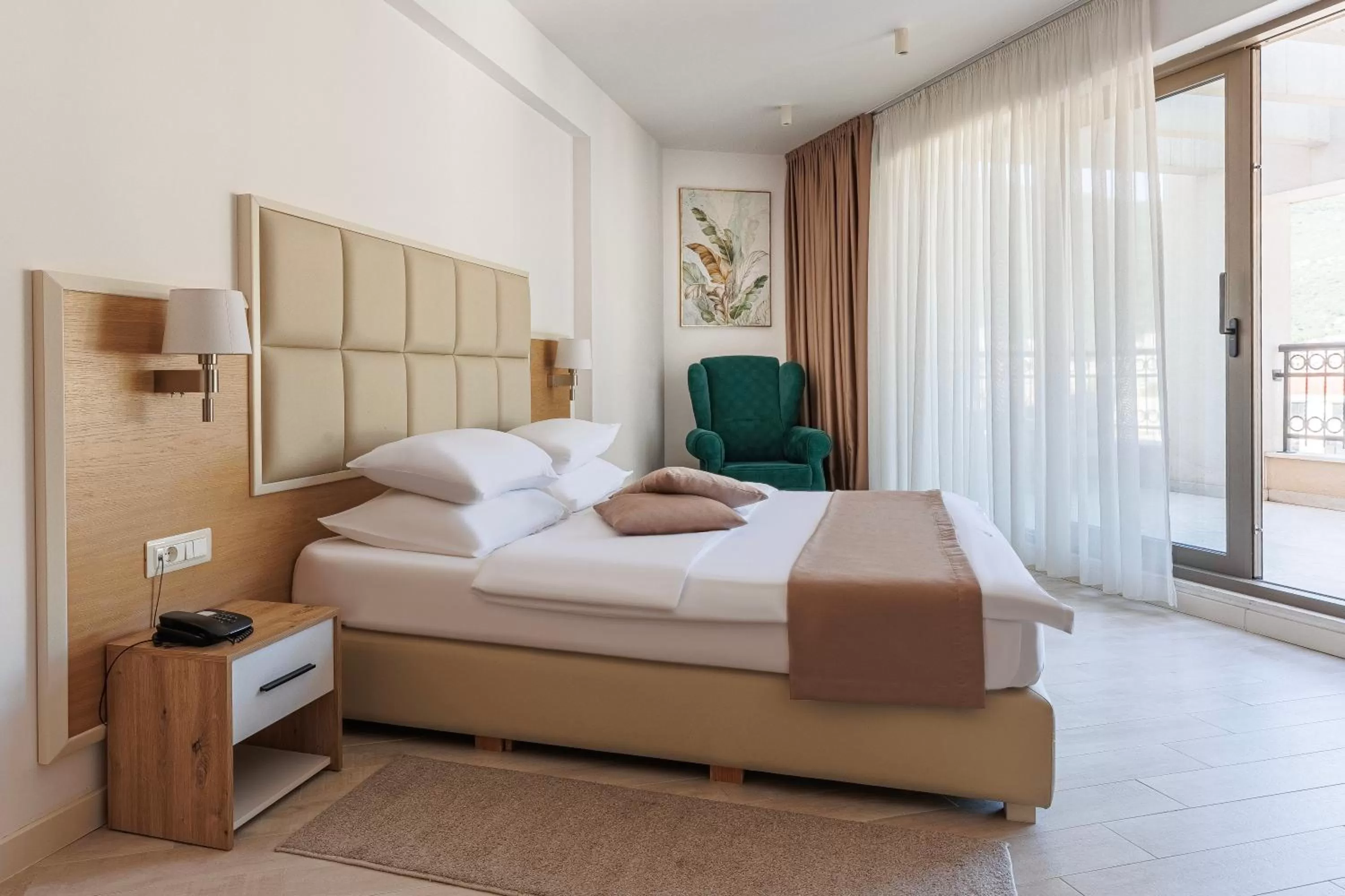 Bedroom, Bed in Hotel Kadmo by Aycon