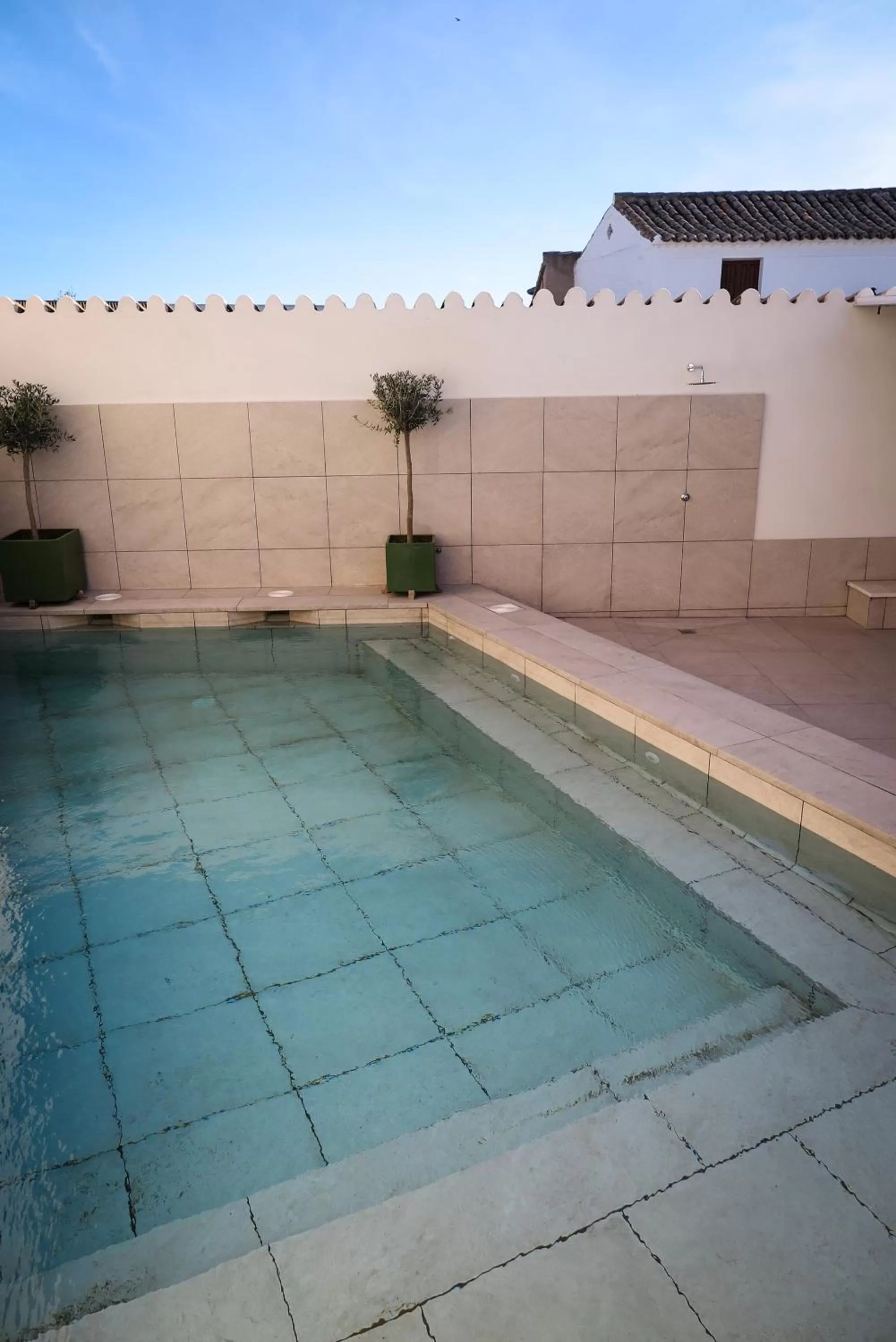 Swimming pool in Tomé, casa de huéspedes