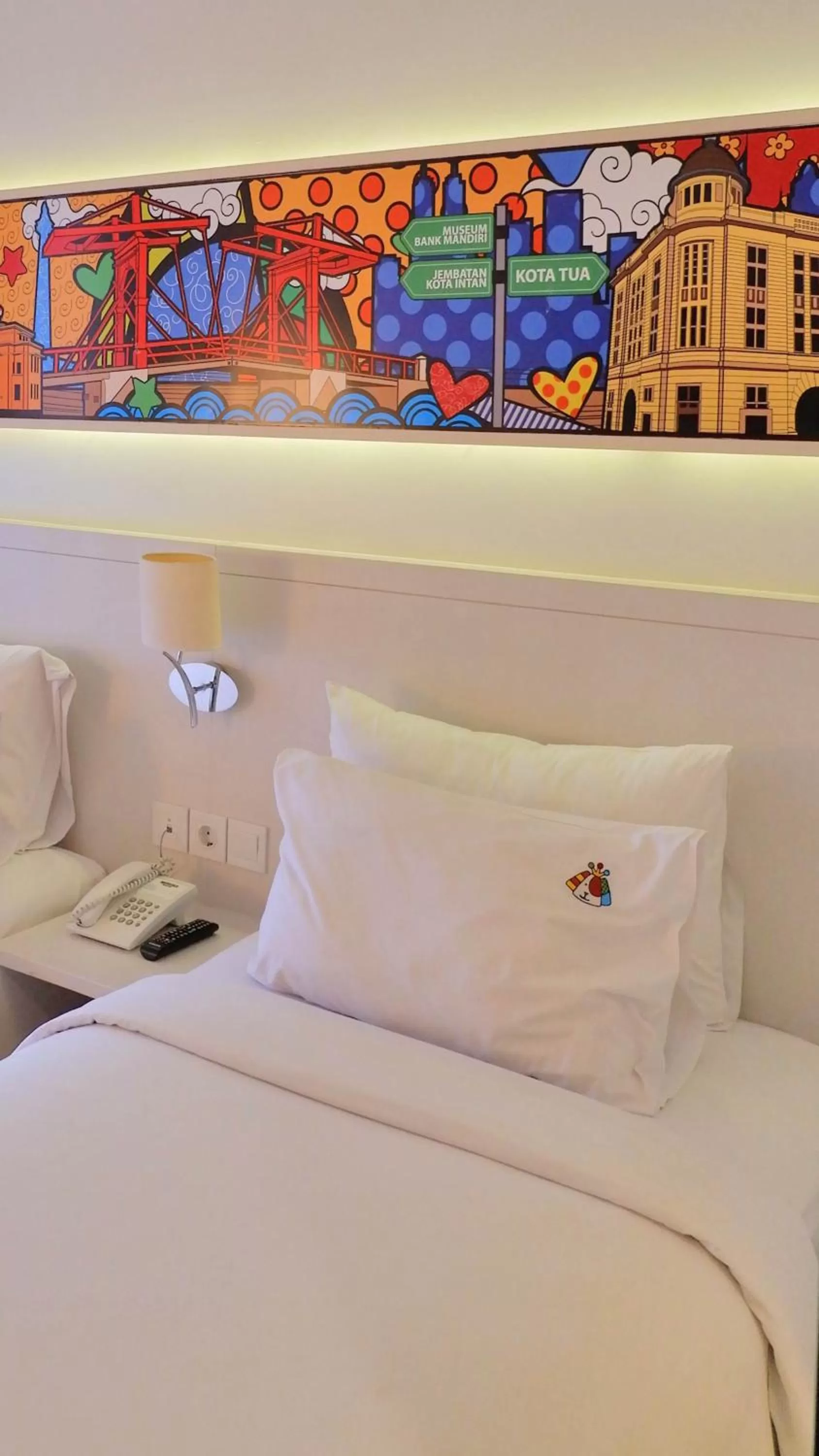 Bed in MaxOne Signature Glodok Jakarta