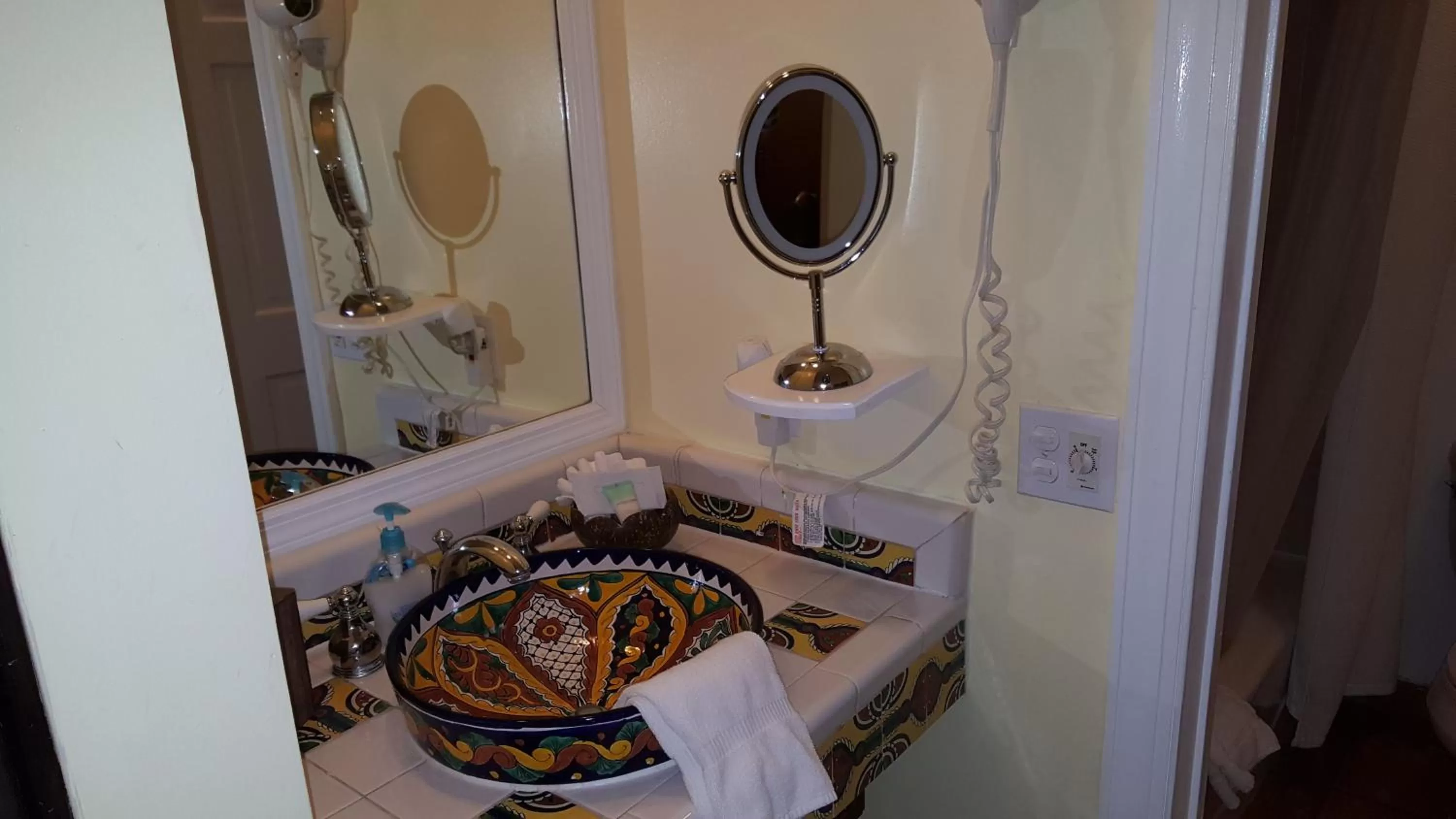 Bathroom in The Caribbean Court Boutique Hotel