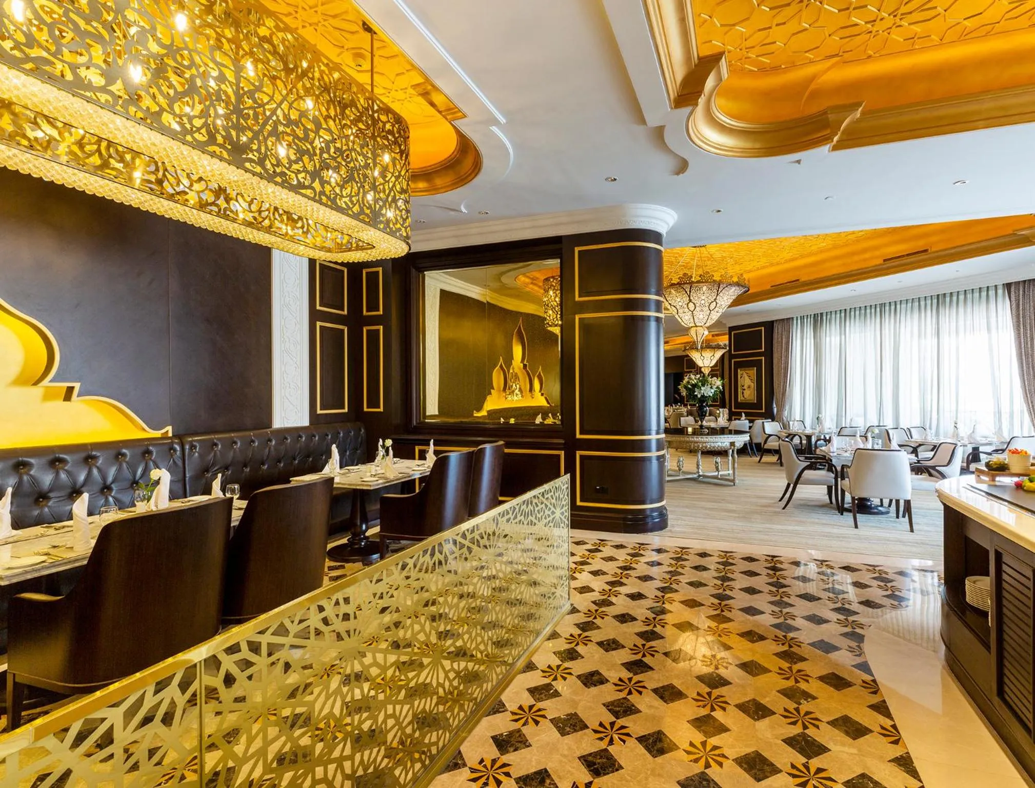 Restaurant/places to eat in Ezdan Palace Hotel