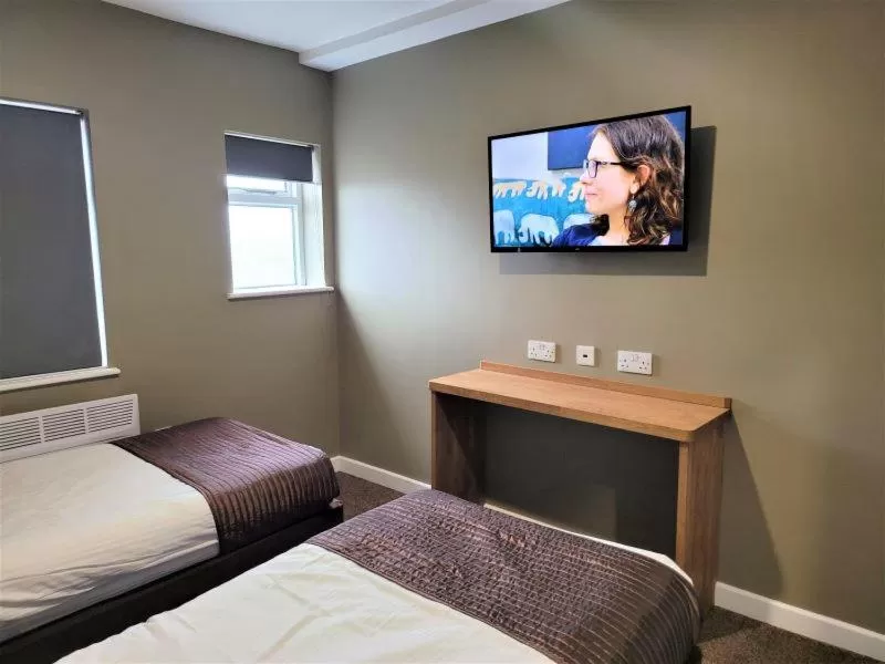 Bed in The Oakwood Hotel