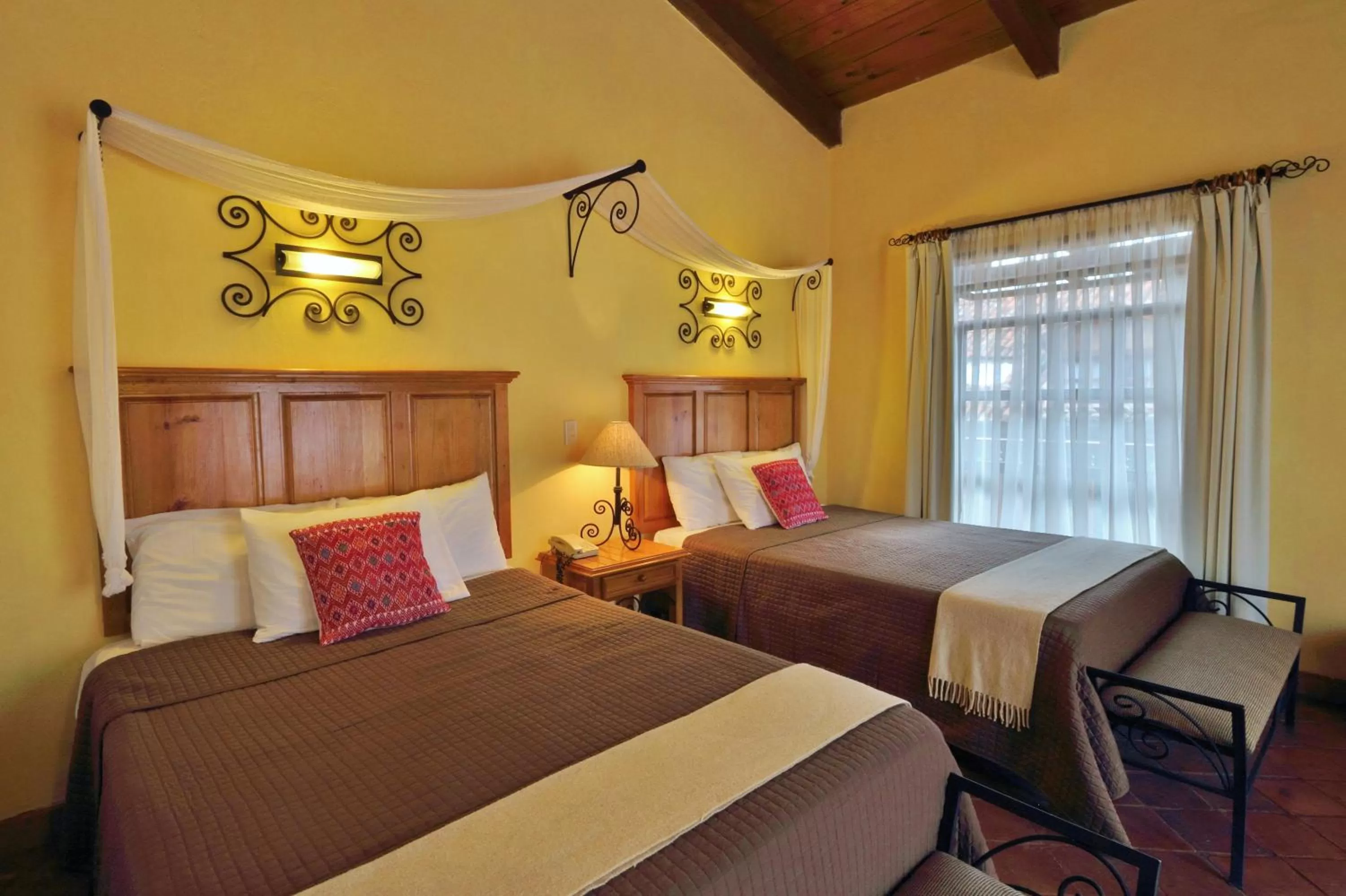 Bedroom in Hotel Casavieja