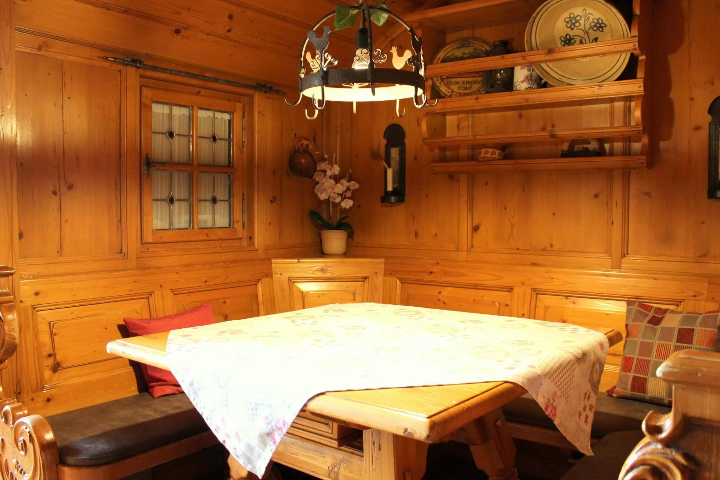 Restaurant/places to eat in Hotel Brandl